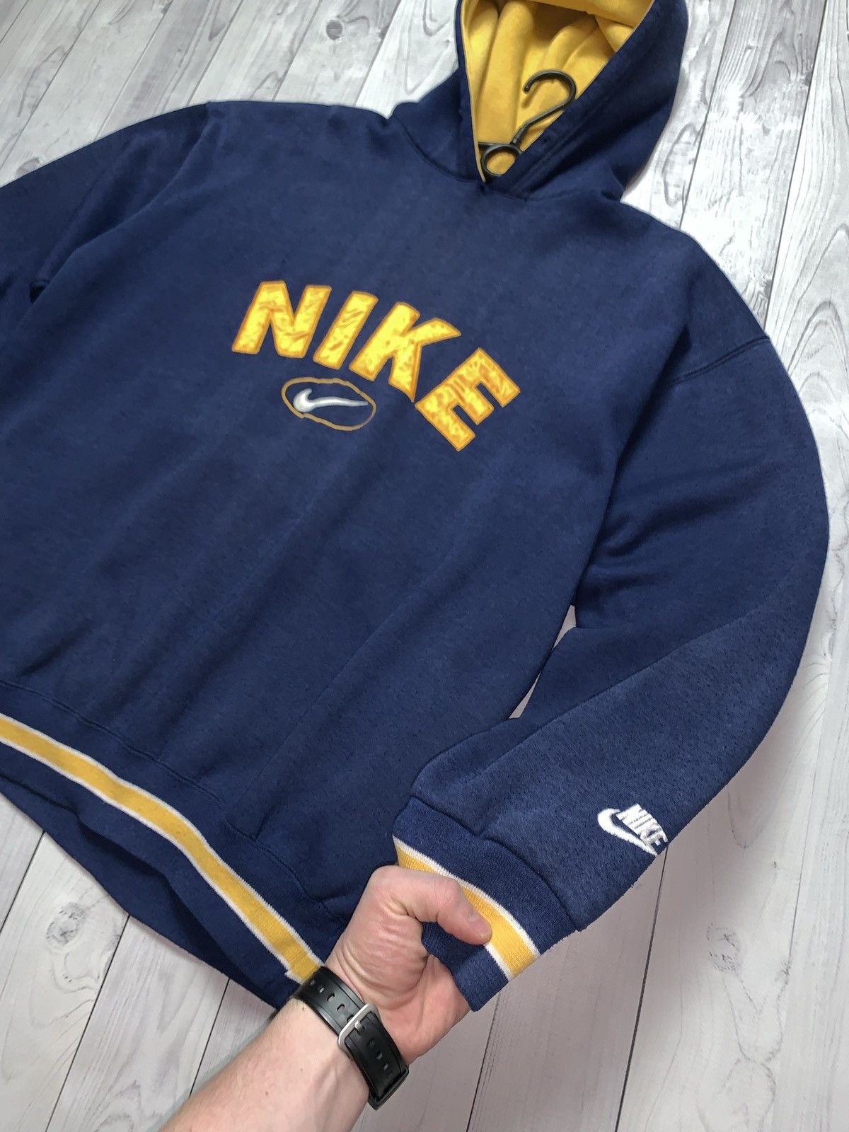 Nike × Vintage Vintage Hoodie Nike Big logo swoosh size L/XL Size US XL / EU 56 / 4 - 2 Thumbnail