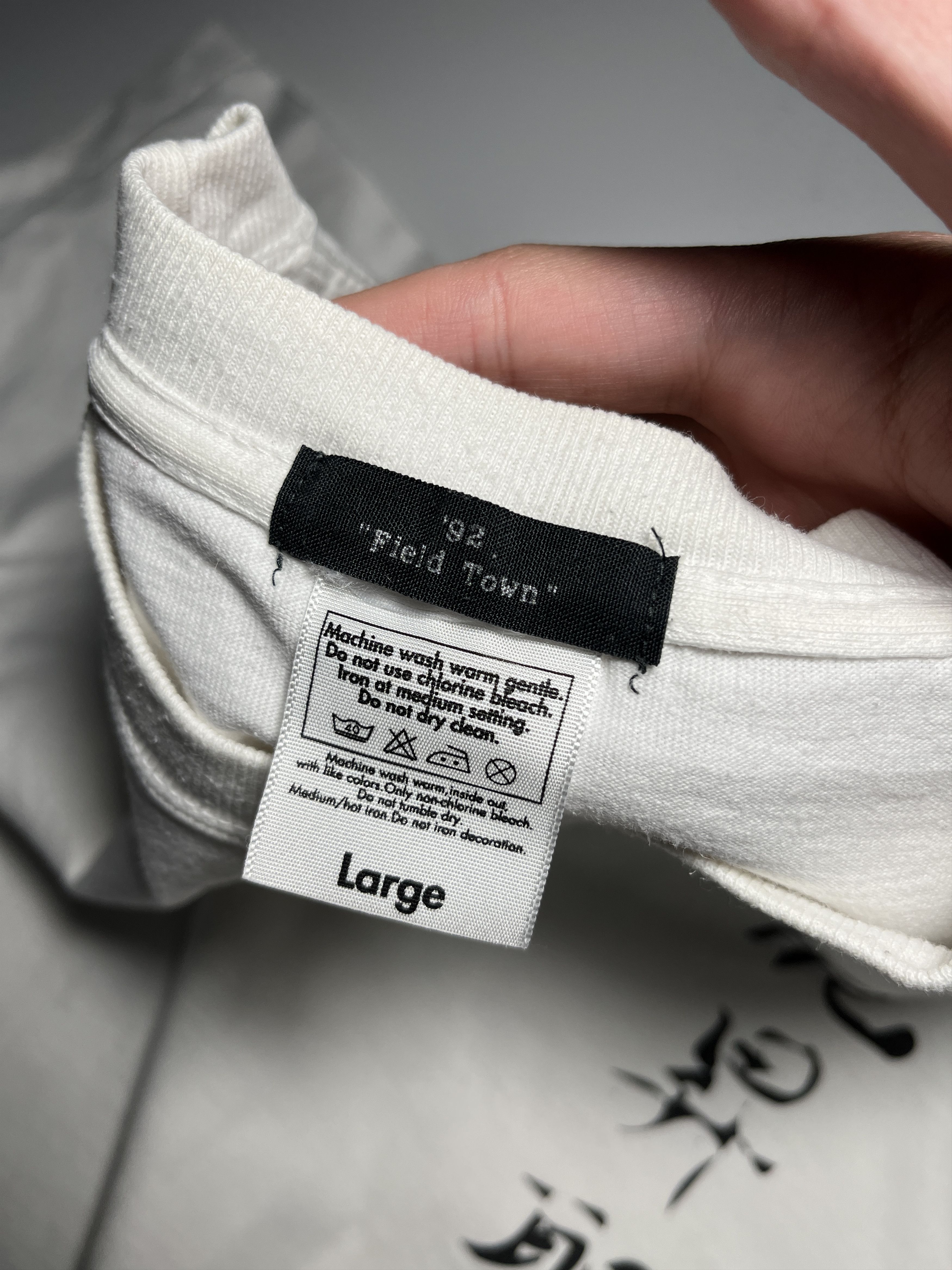 Japanese Brand × Vintage Japanese Koi Fish Sukajan White T-Shirt Size L Size US L / EU 52-54 / 3 - 7 Thumbnail