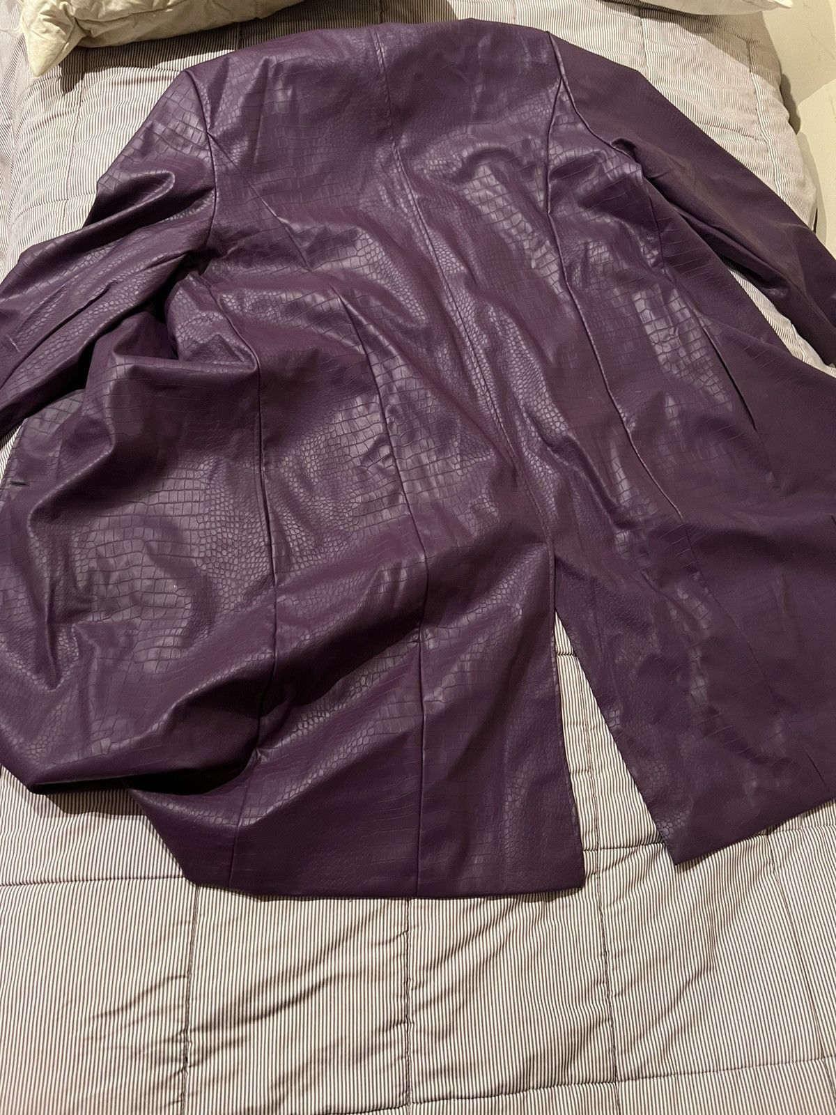 Other Purple leather long coat (joker suicide squad) Size US XL / EU 56 / 4 - 5 Thumbnail