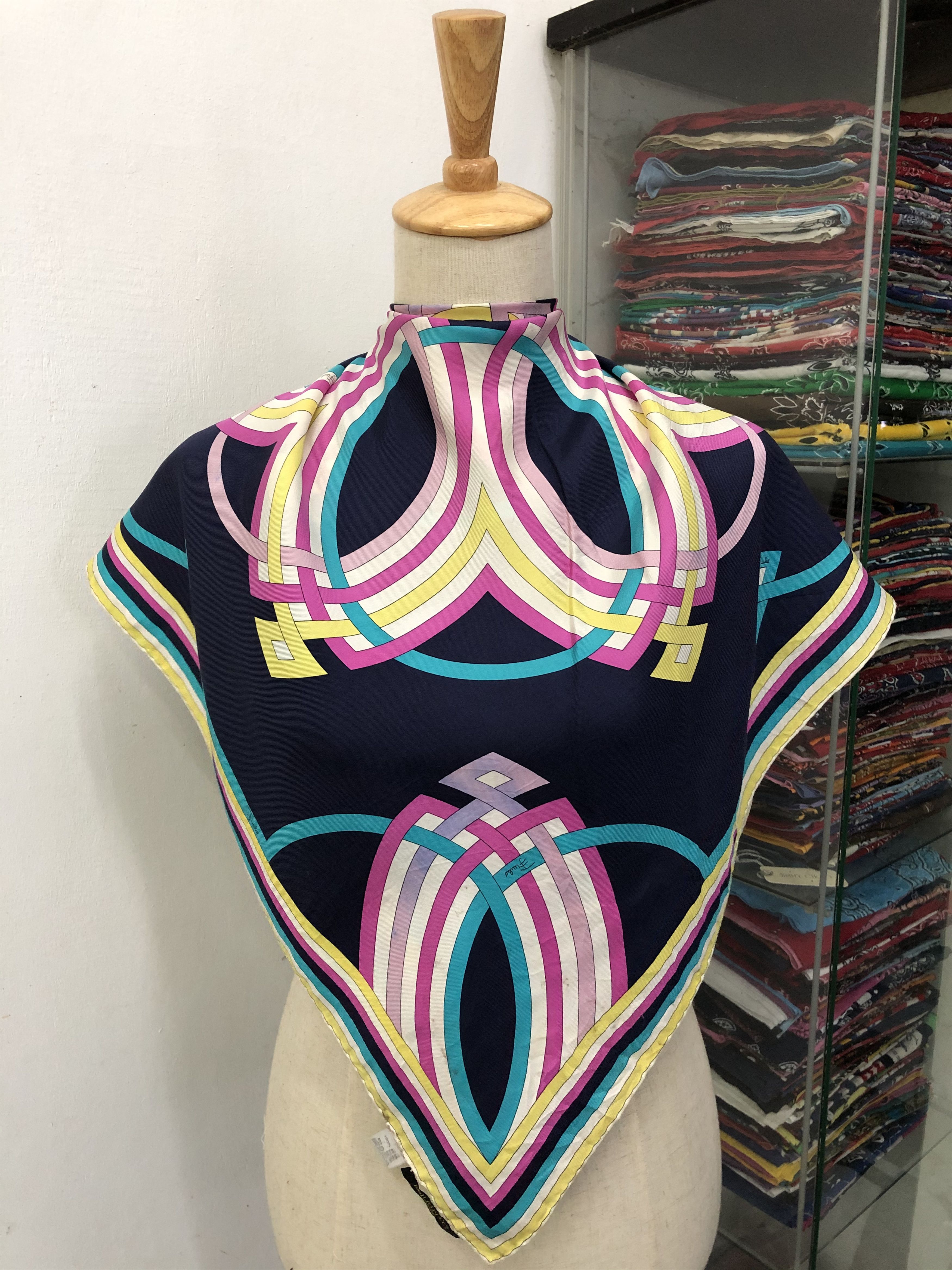 Vintage Vintage Emilio Pucci Silk Scarf Size ONE SIZE - 1 Thumbnail