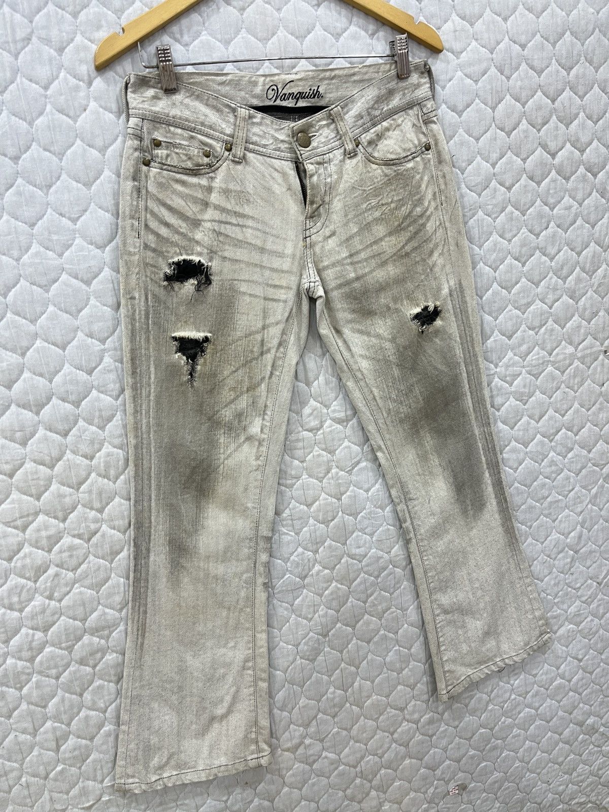 Vanquish (Aaa). VINTAGE VANQUISH FLARE DENIM Size 31" - 3 Thumbnail