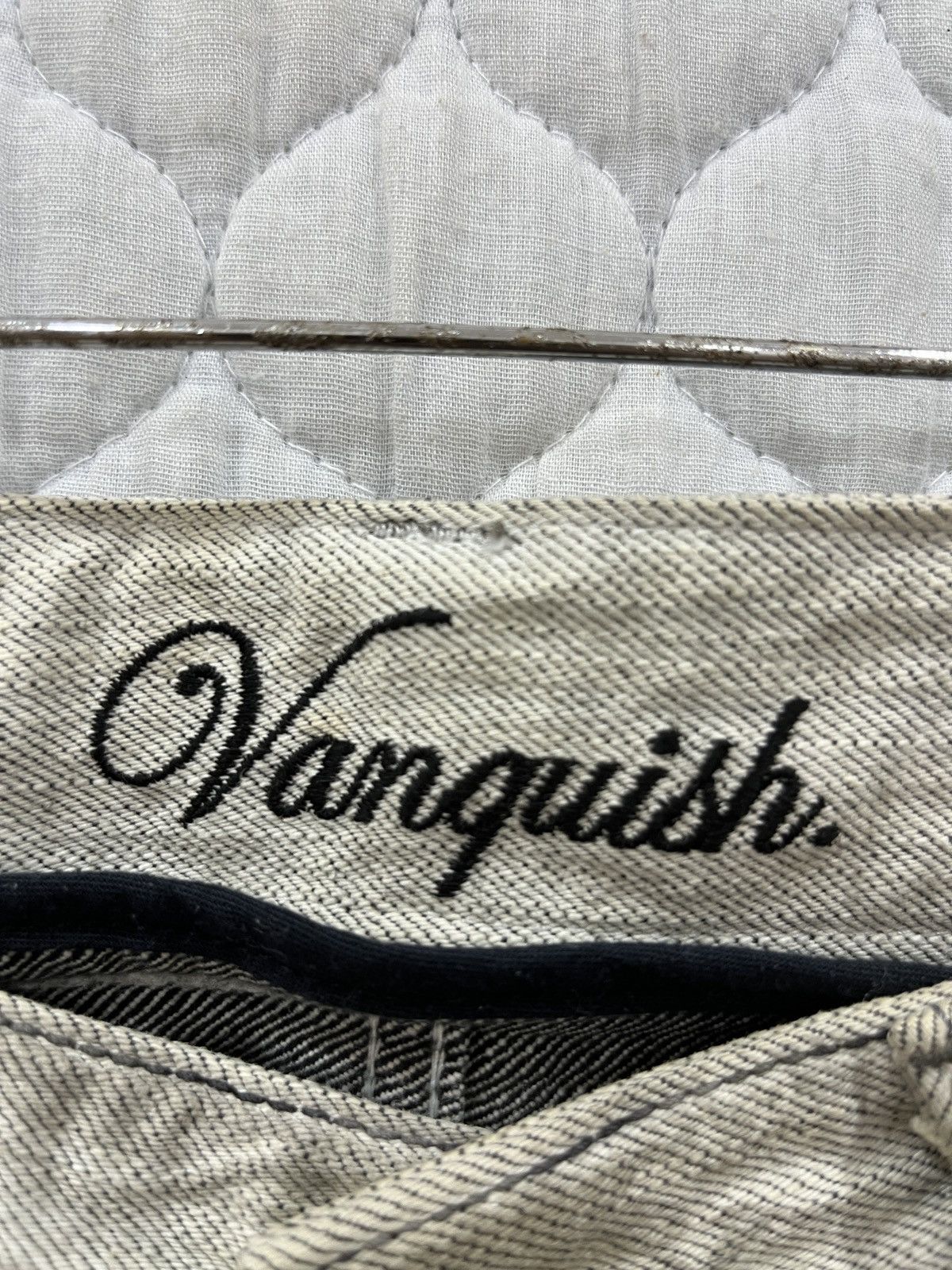 Vanquish (Aaa). VINTAGE VANQUISH FLARE DENIM Size 31" - 9 Thumbnail