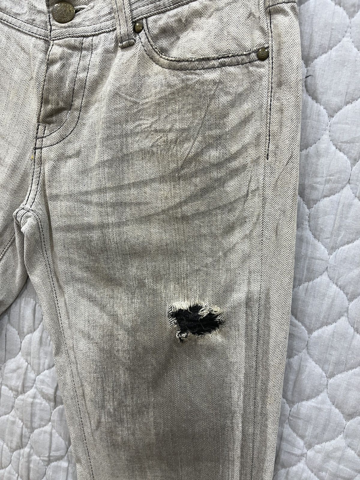 Vanquish (Aaa). VINTAGE VANQUISH FLARE DENIM Size 31" - 8 Thumbnail