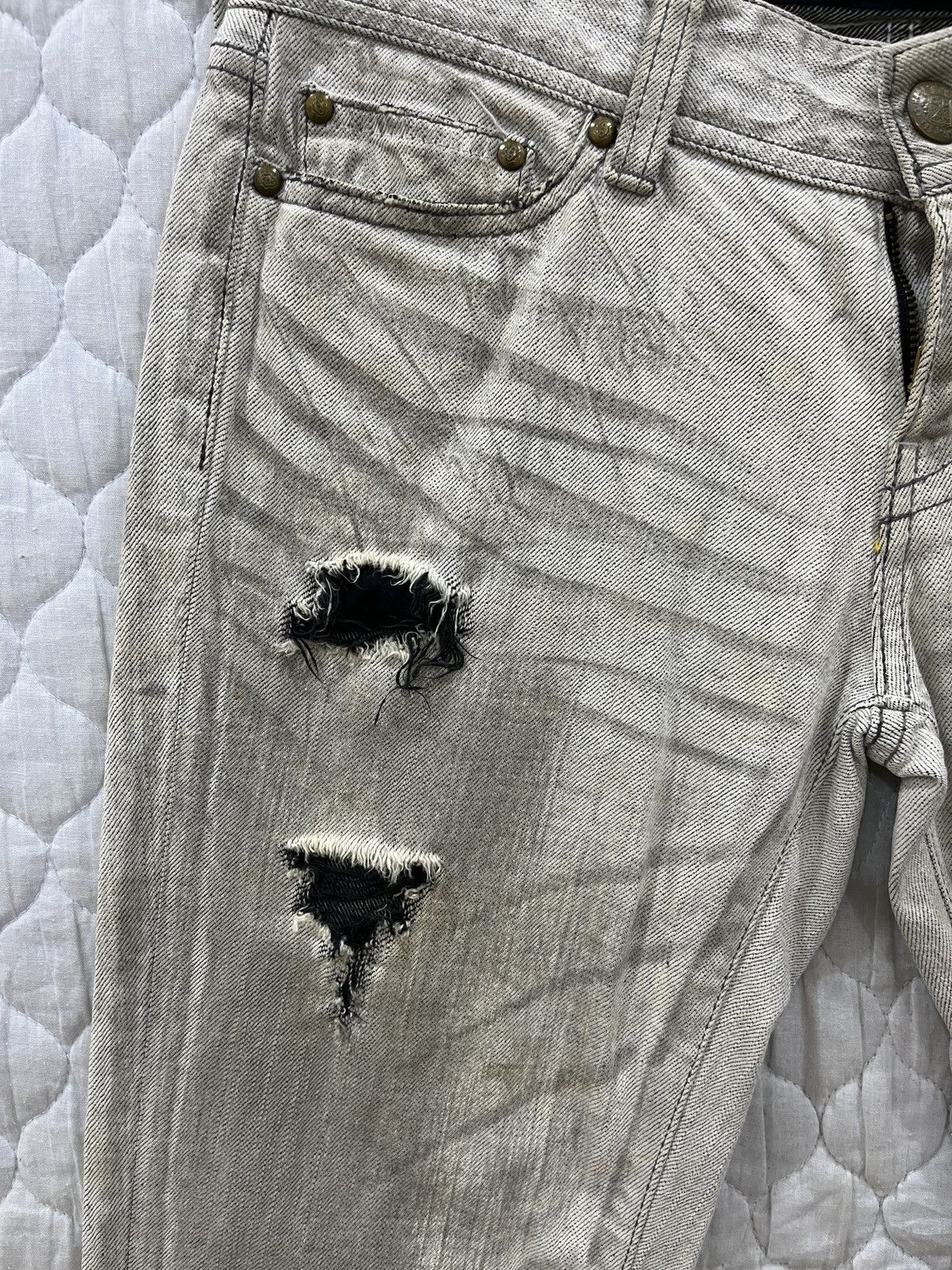 Vanquish (Aaa). VINTAGE VANQUISH FLARE DENIM Size 31" - 7 Thumbnail