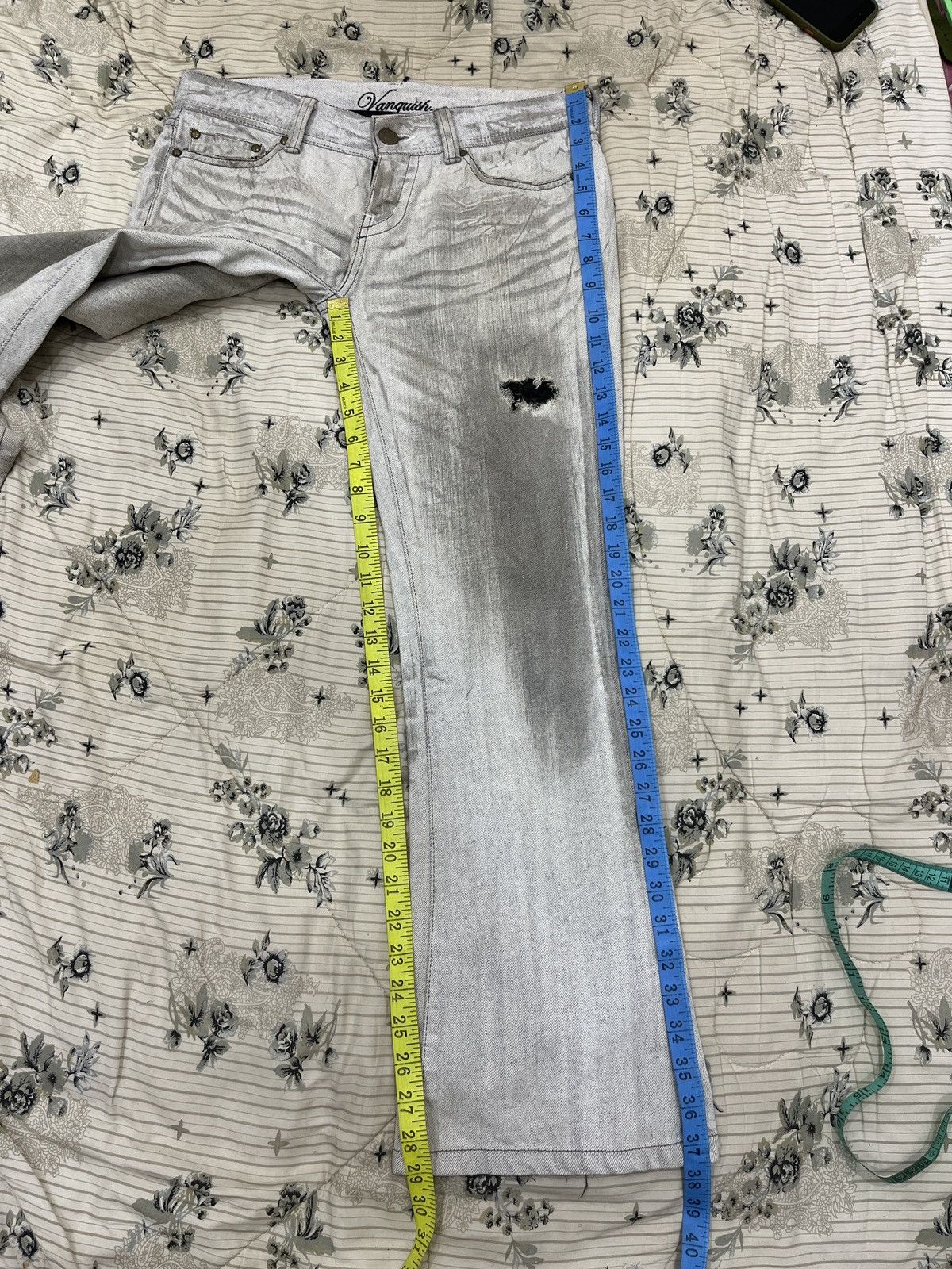 Vanquish (Aaa). VINTAGE VANQUISH FLARE DENIM Size 31" - 17 Thumbnail