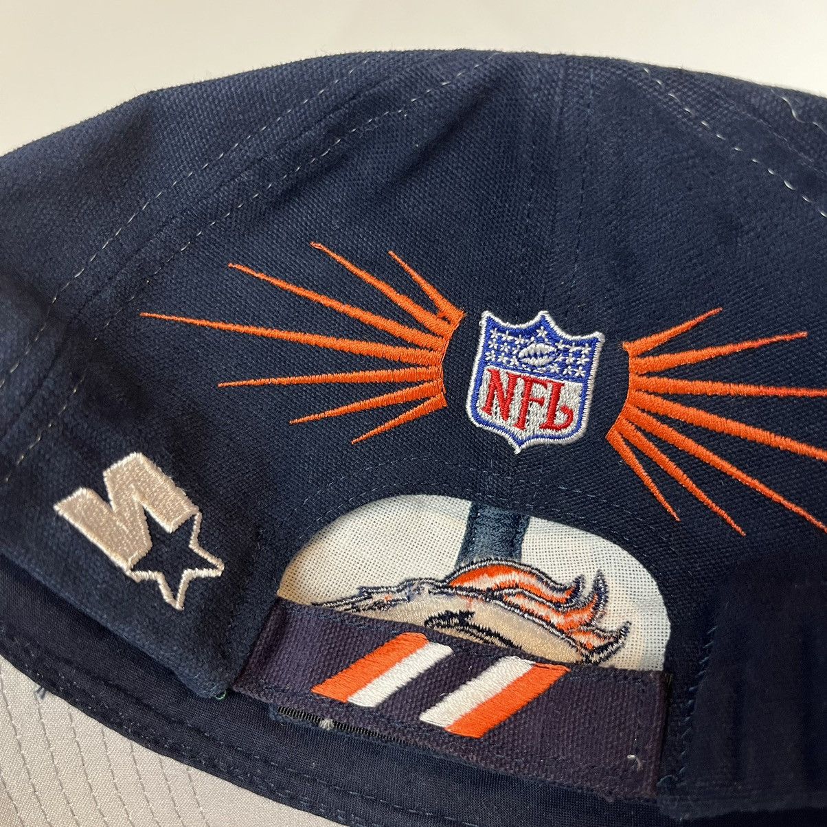 NFL Vintage 90s Starter Denver Broncos Strapback Hat Size ONE SIZE - 4 Thumbnail