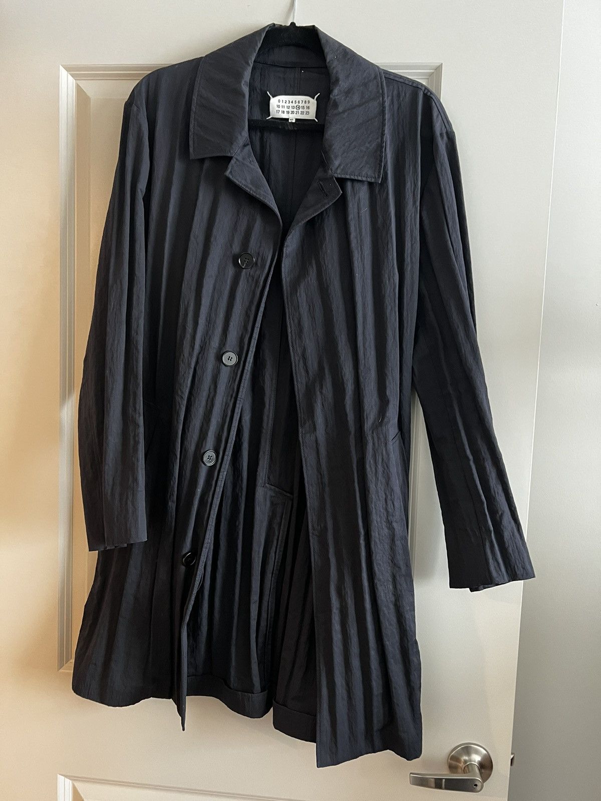Maison Margiela Maison Margiela Pleated Coat Size US M / EU 48-50 / 2 - 1 Thumbnail