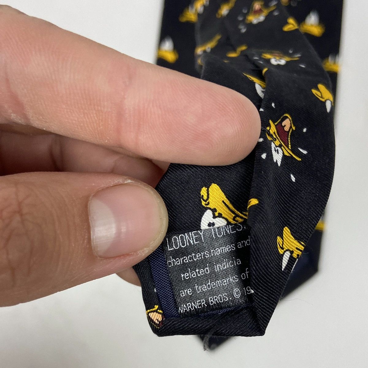 Vintage Vintage 90s Looney Tunes Silk tie Duffy Duck monogram humor Size ONE SIZE - 5 Thumbnail