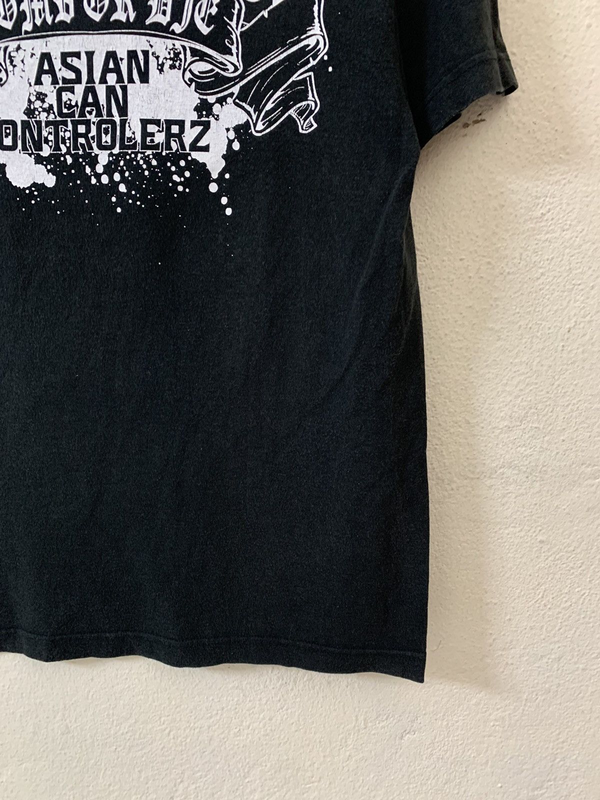 Japanese Brand Asian Posse Bomb Or Die Tshirt Size US S / EU 44-46 / 1 - 8 Thumbnail