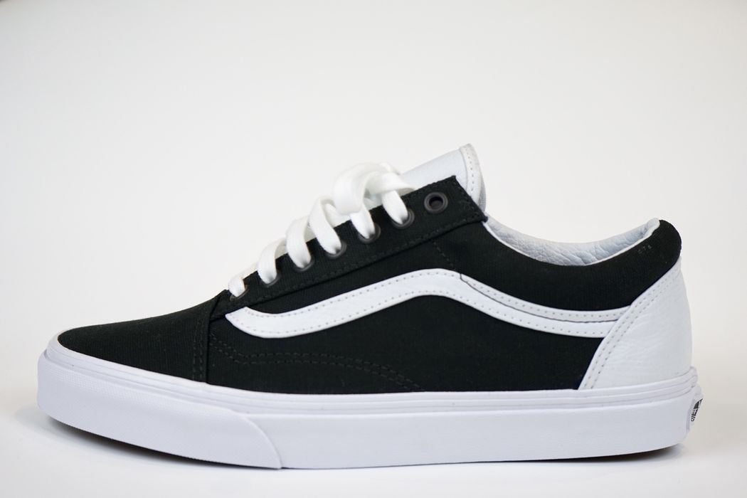 Vans nasa hot sale footlocker