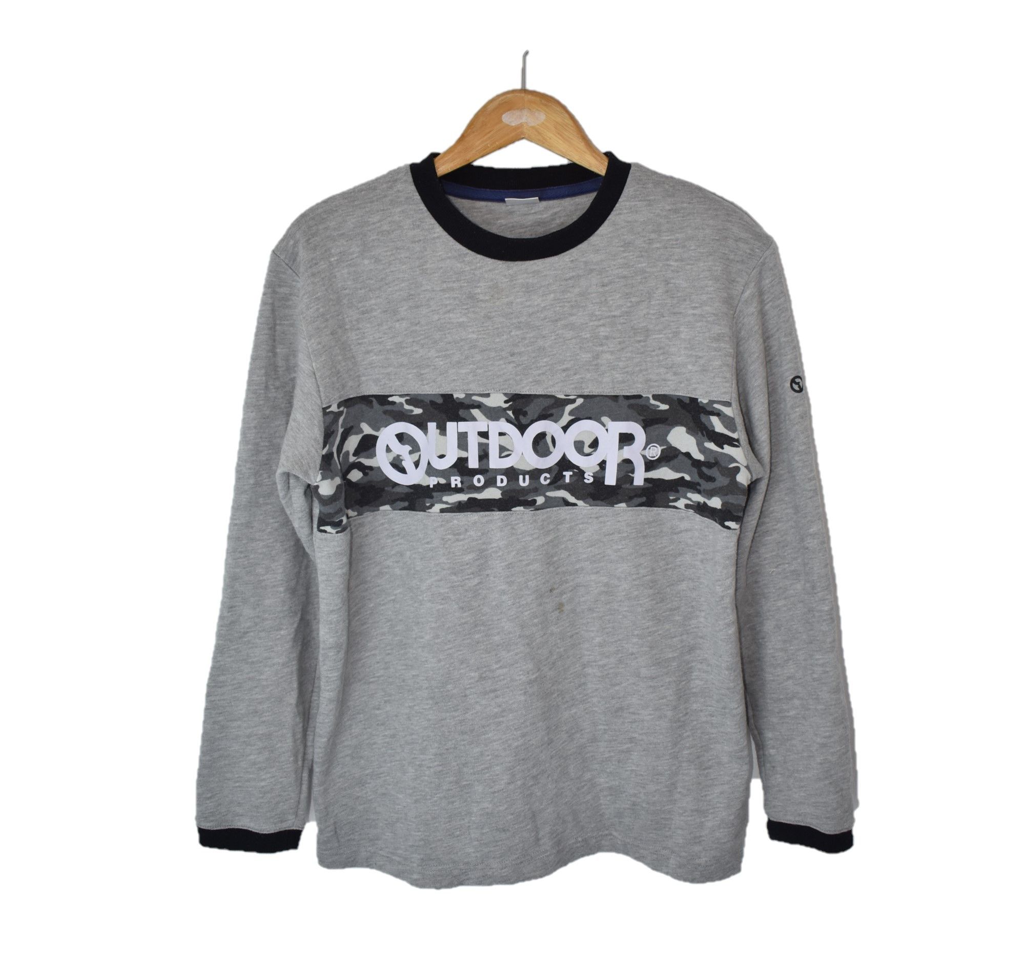 Vintage OUTDOOR PRODUCT CAMO SWEATSHIRT Size M / US 6-8 / IT 42-44 - 1 Thumbnail