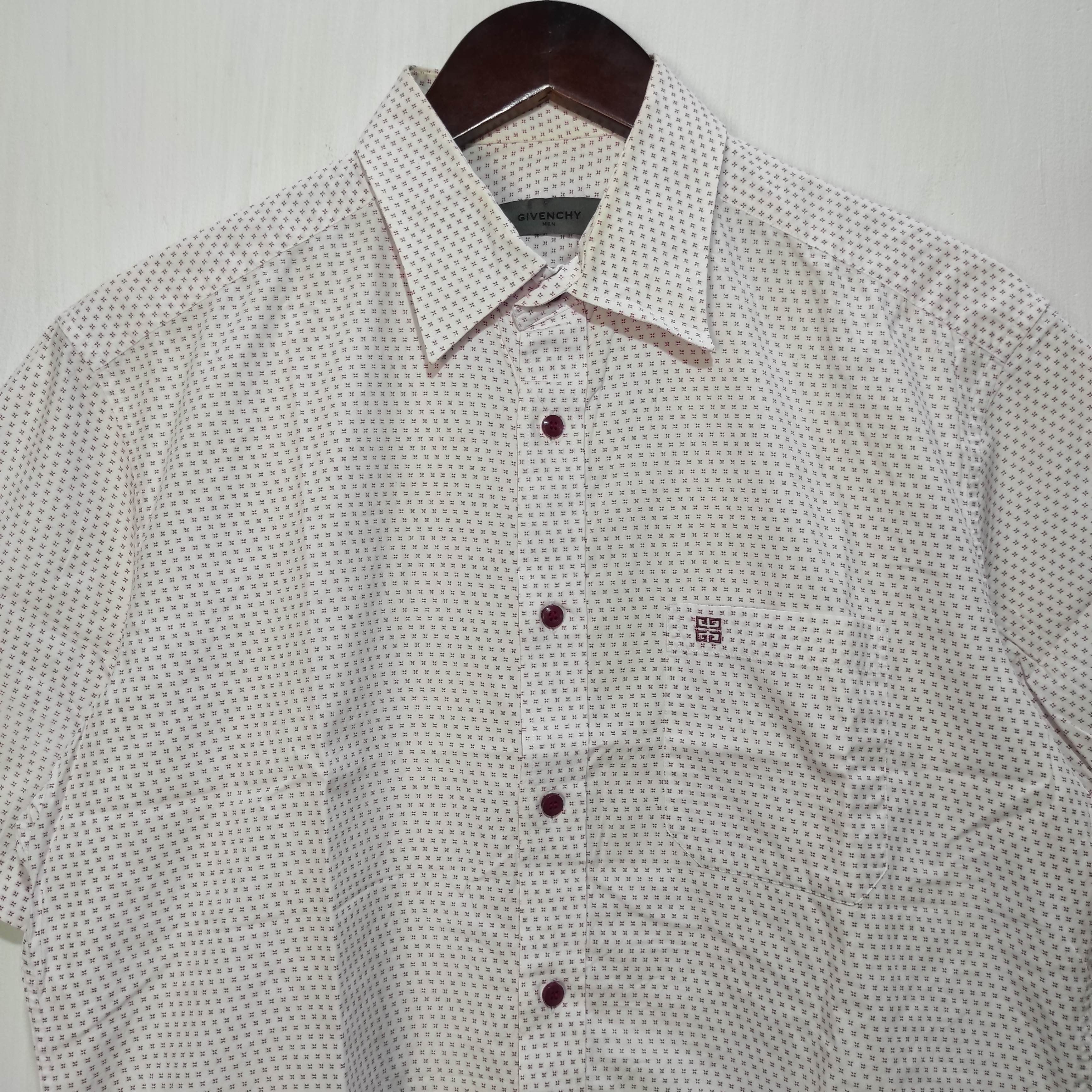Givenchy Givenchy Men Shirt button up polkadot Size US M / EU 48-50 / 2 - 3 Thumbnail
