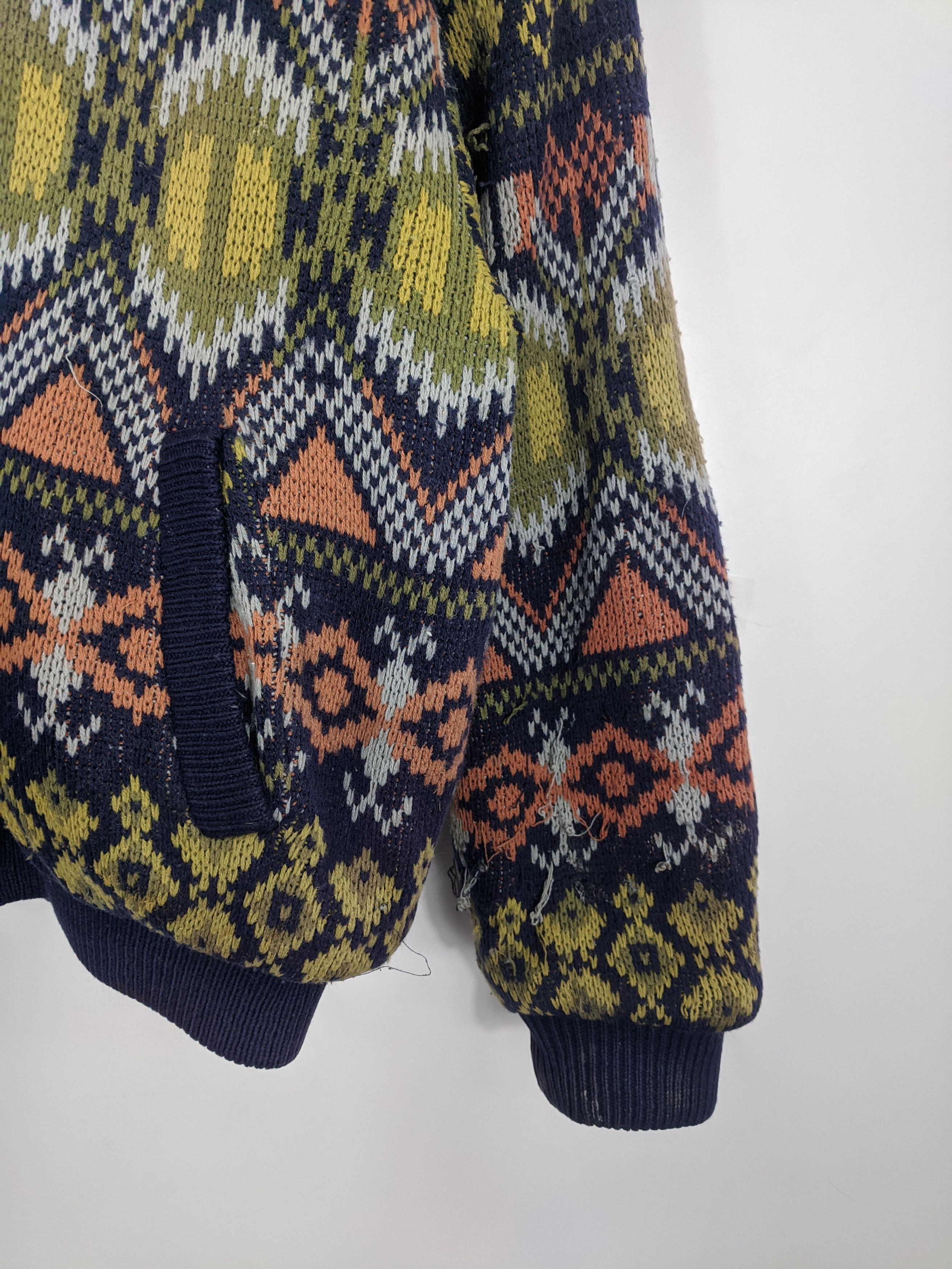 Vintage Vintage Knitwear Hoodie Navajo Design Size US L / EU 52-54 / 3 - 5 Thumbnail
