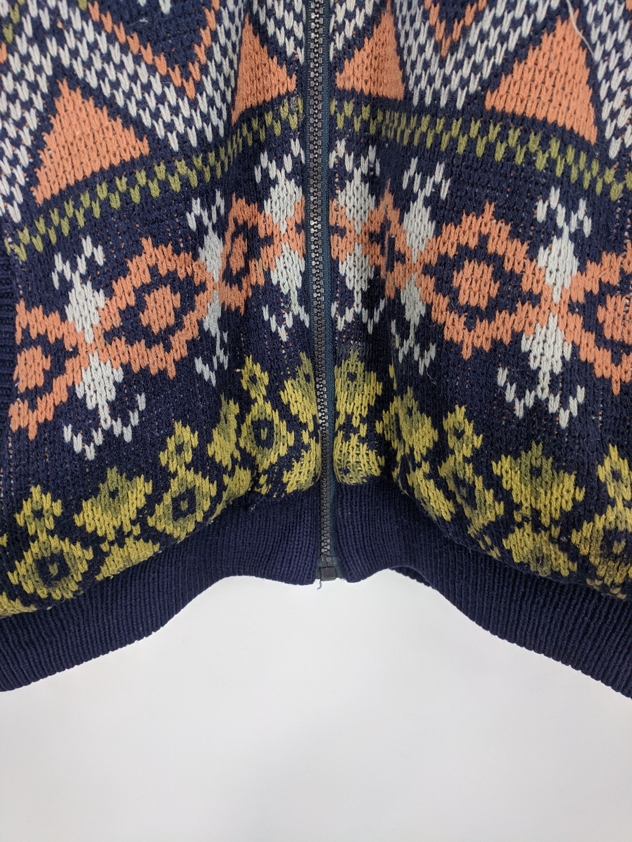 Vintage Vintage Knitwear Hoodie Navajo Design Size US L / EU 52-54 / 3 - 6 Thumbnail