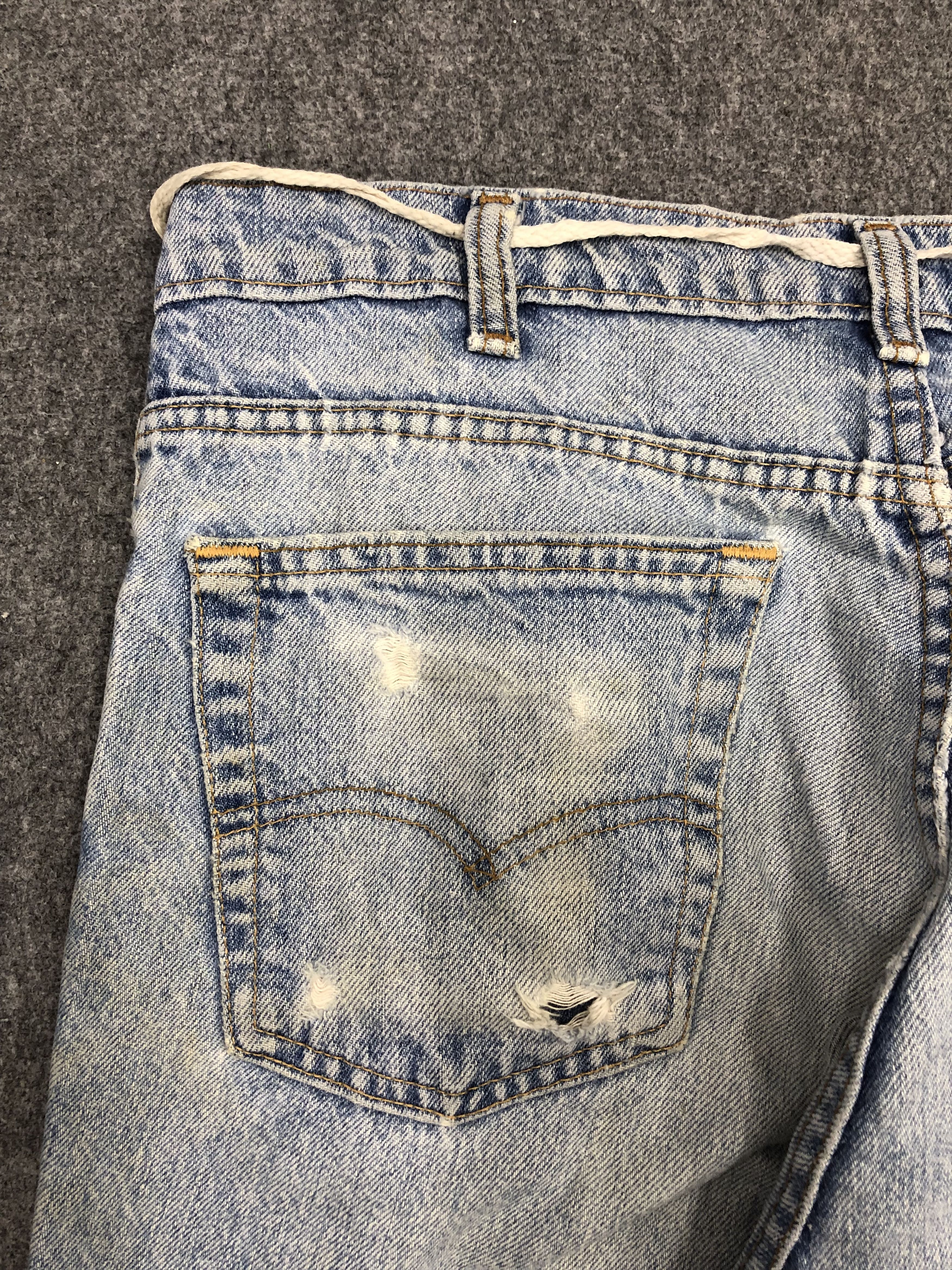 Levi's Vintage Levis Light Wash Jeans DP0963 Size US 34 / EU 50 - 10 Thumbnail
