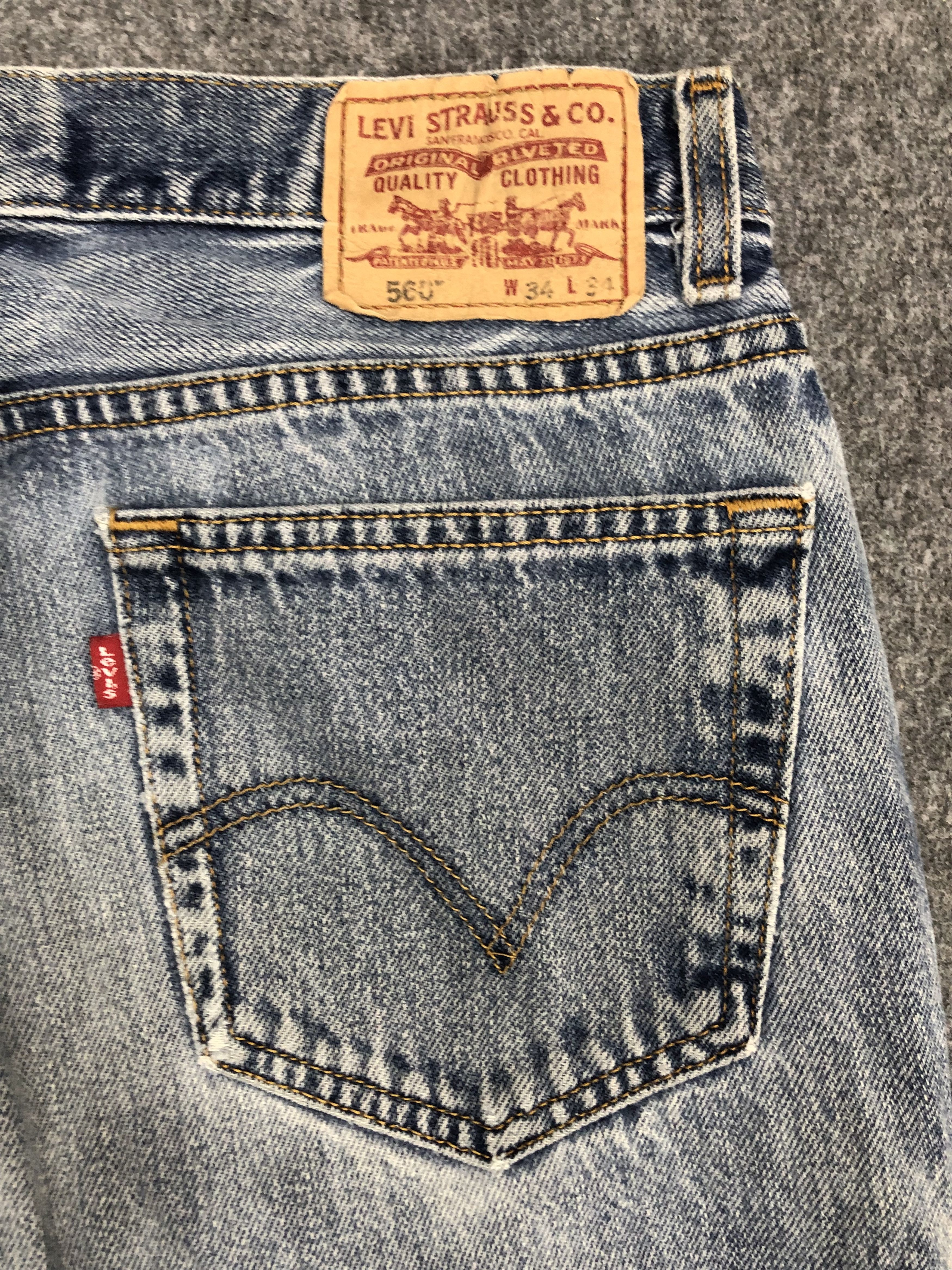 Levi's Vintage Levis 560 Jeans DP0962 Size US 35 - 12 Thumbnail