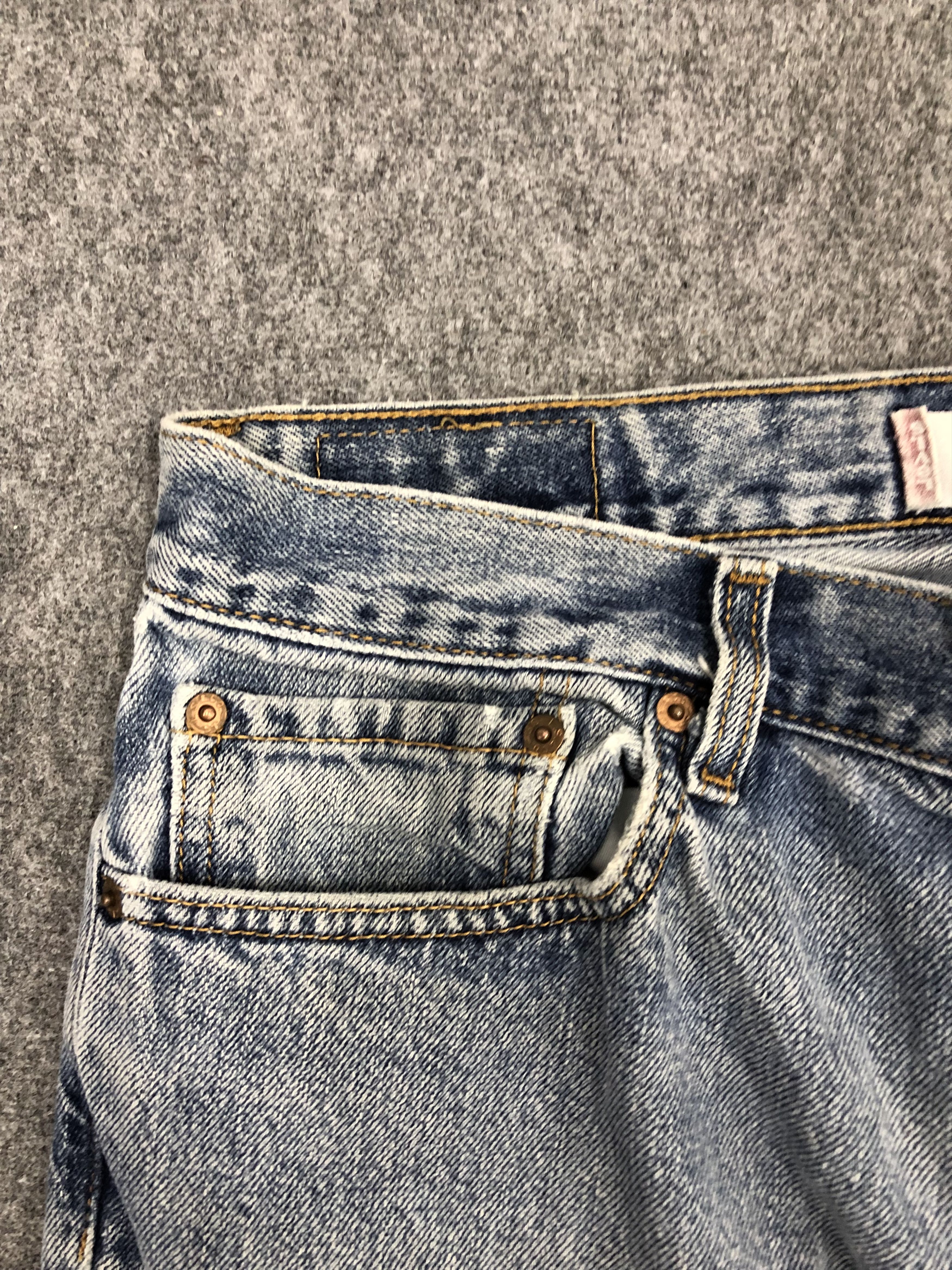 Levi's Vintage Levis 560 Jeans DP0962 Size US 35 - 9 Thumbnail