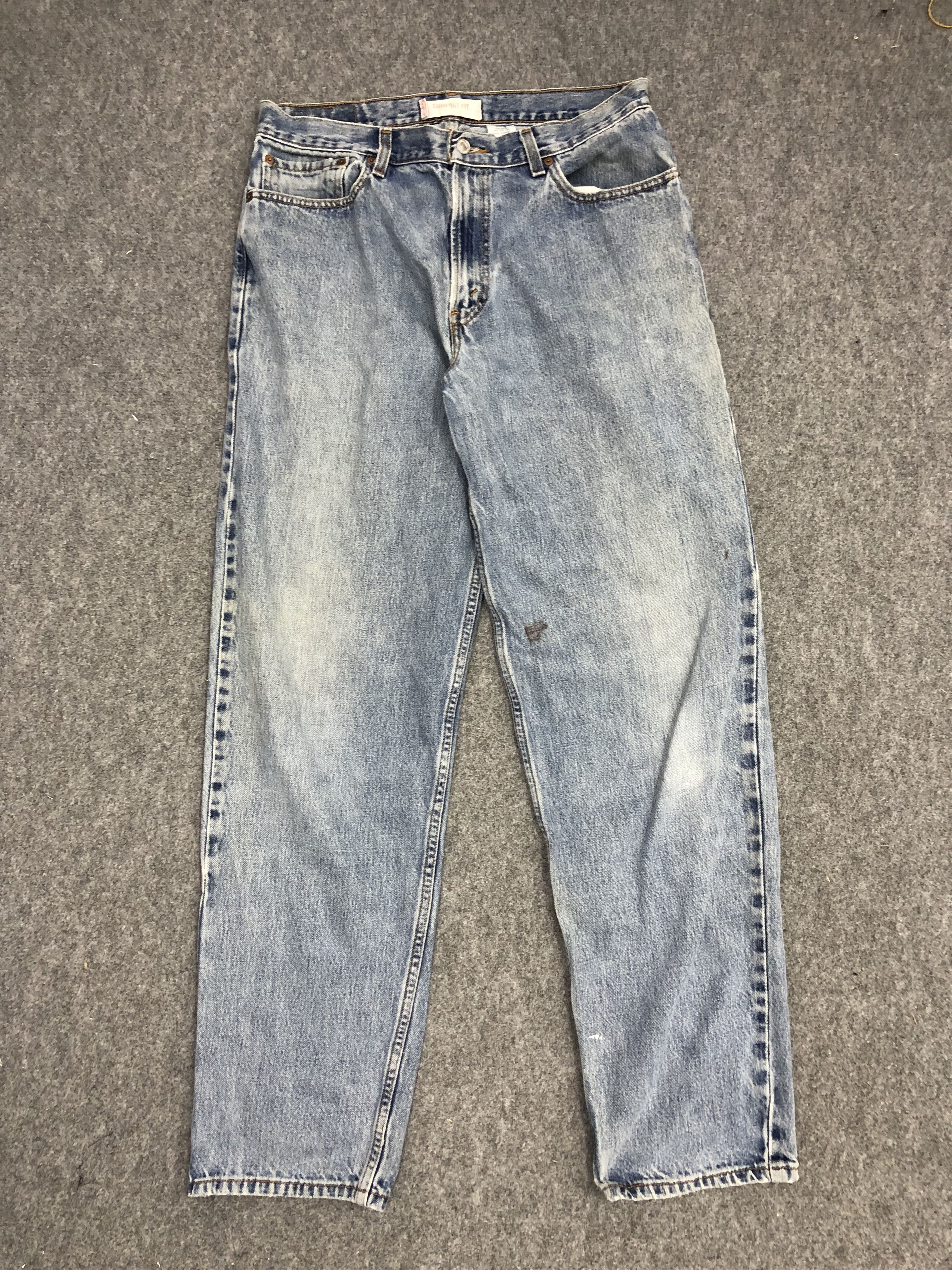 Levi's Vintage Levis 560 Jeans DP0962 Size US 35 - 1 Thumbnail