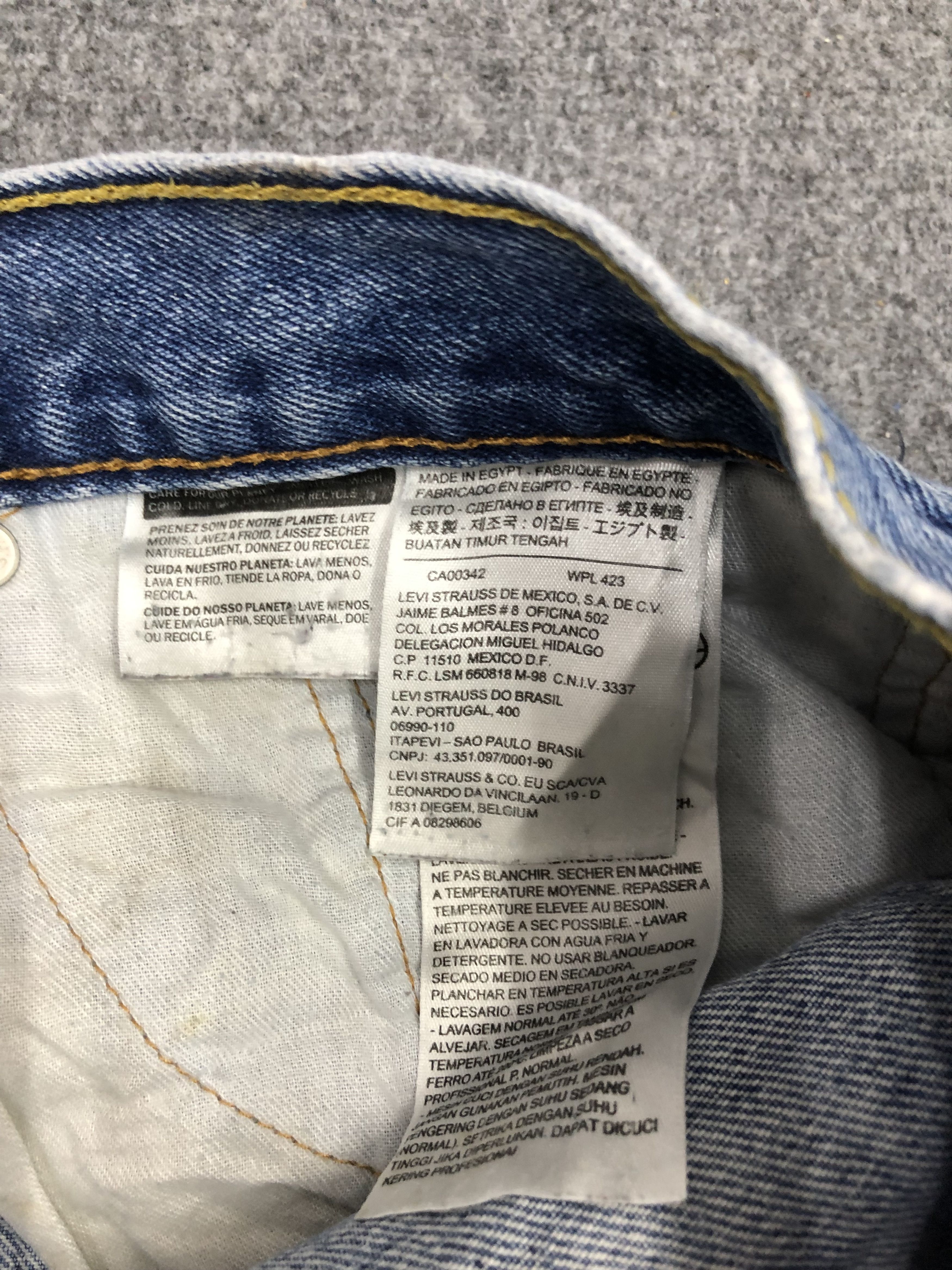 Levi's Vintage Levis 505 Light Wash Jeans DP0957 Size US 42 / EU 58 - 7 Thumbnail