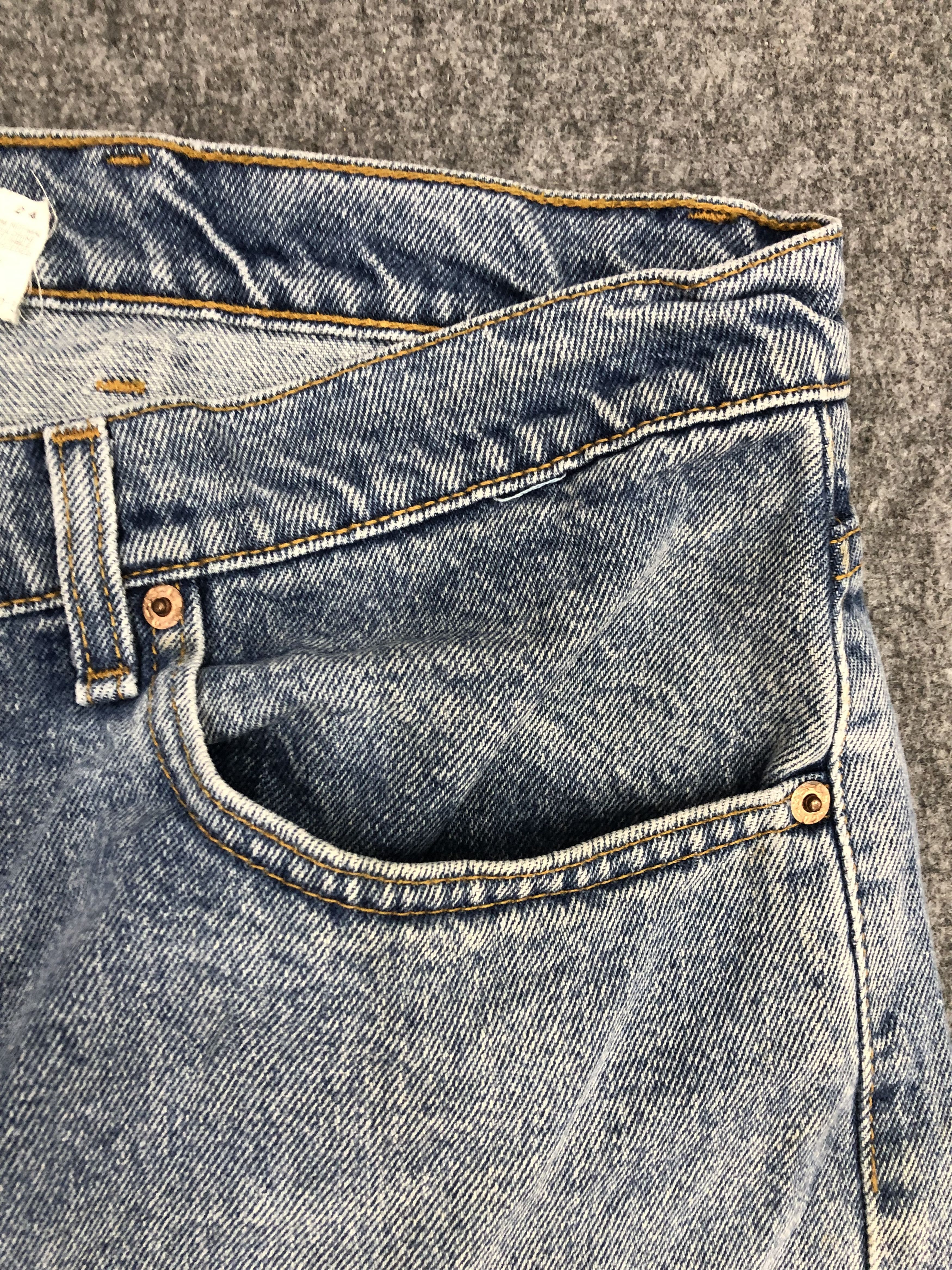 Levi's Vintage Levis 505 Light Wash Jeans DP0956 Size US 41 - 4 Thumbnail