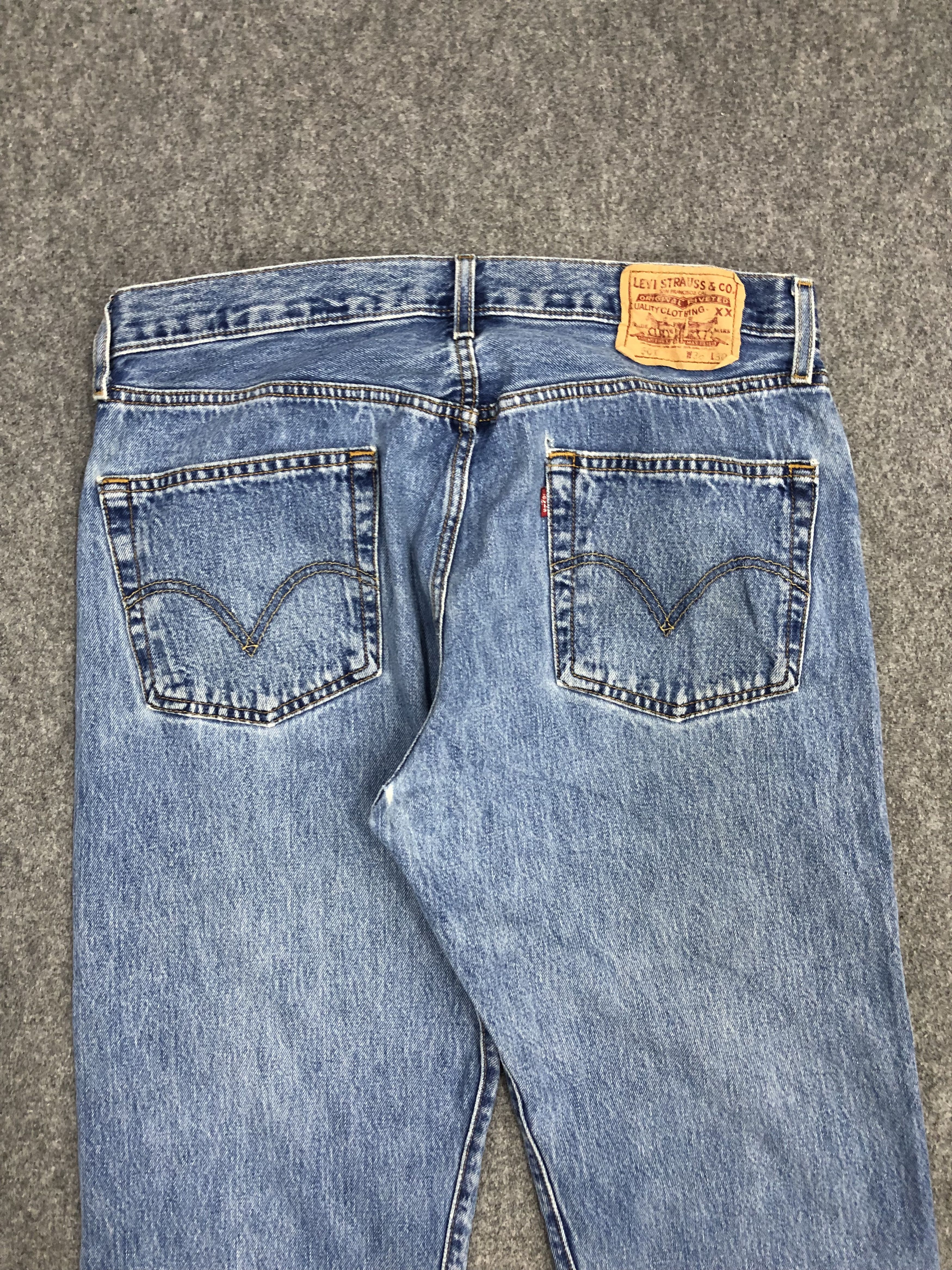 Levi's Vintage Levis 501 Light Wash Jeans DP0981 Size US 36 / EU 52 - 4 Thumbnail