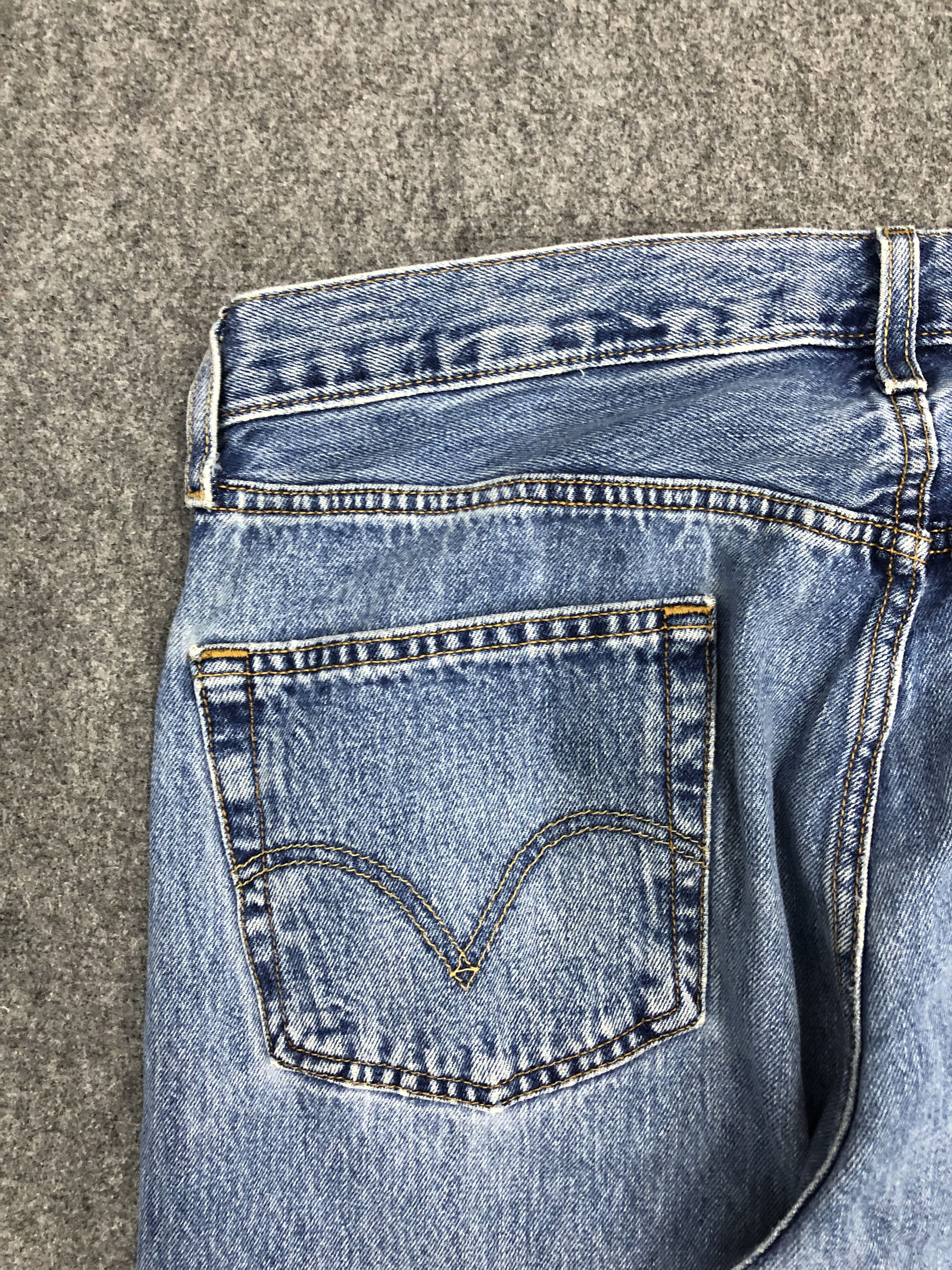 Levi's Vintage Levis 501 Light Wash Jeans DP0981 Size US 36 / EU 52 - 15 Thumbnail
