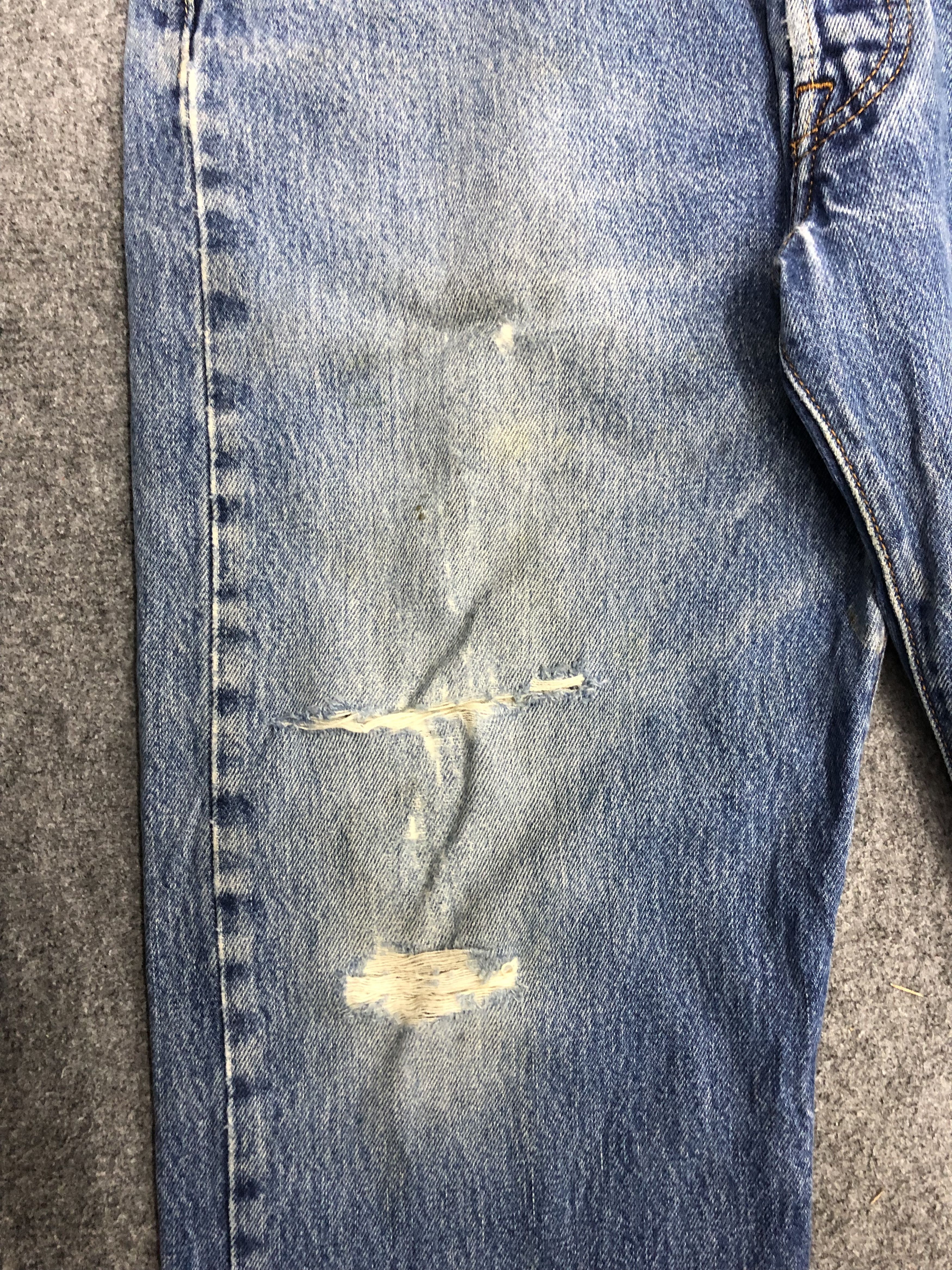 Levi's Vintage 90s Levis 501 Light Wash Jeans DP0980 Size US 33 - 13 Thumbnail