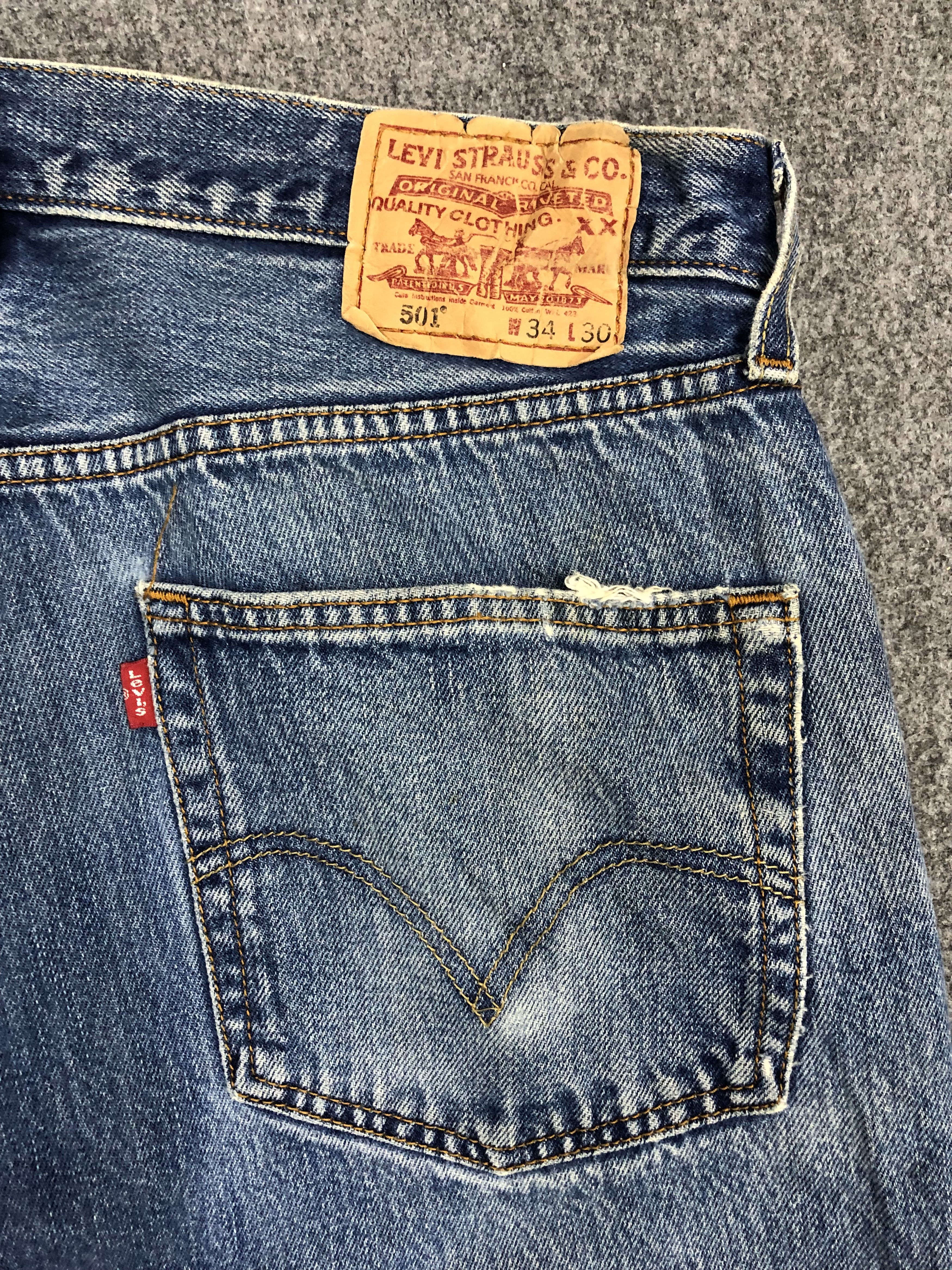 Levi's Vintage 90s Levis 501 Light Wash Jeans DP0980 Size US 33 - 15 Thumbnail