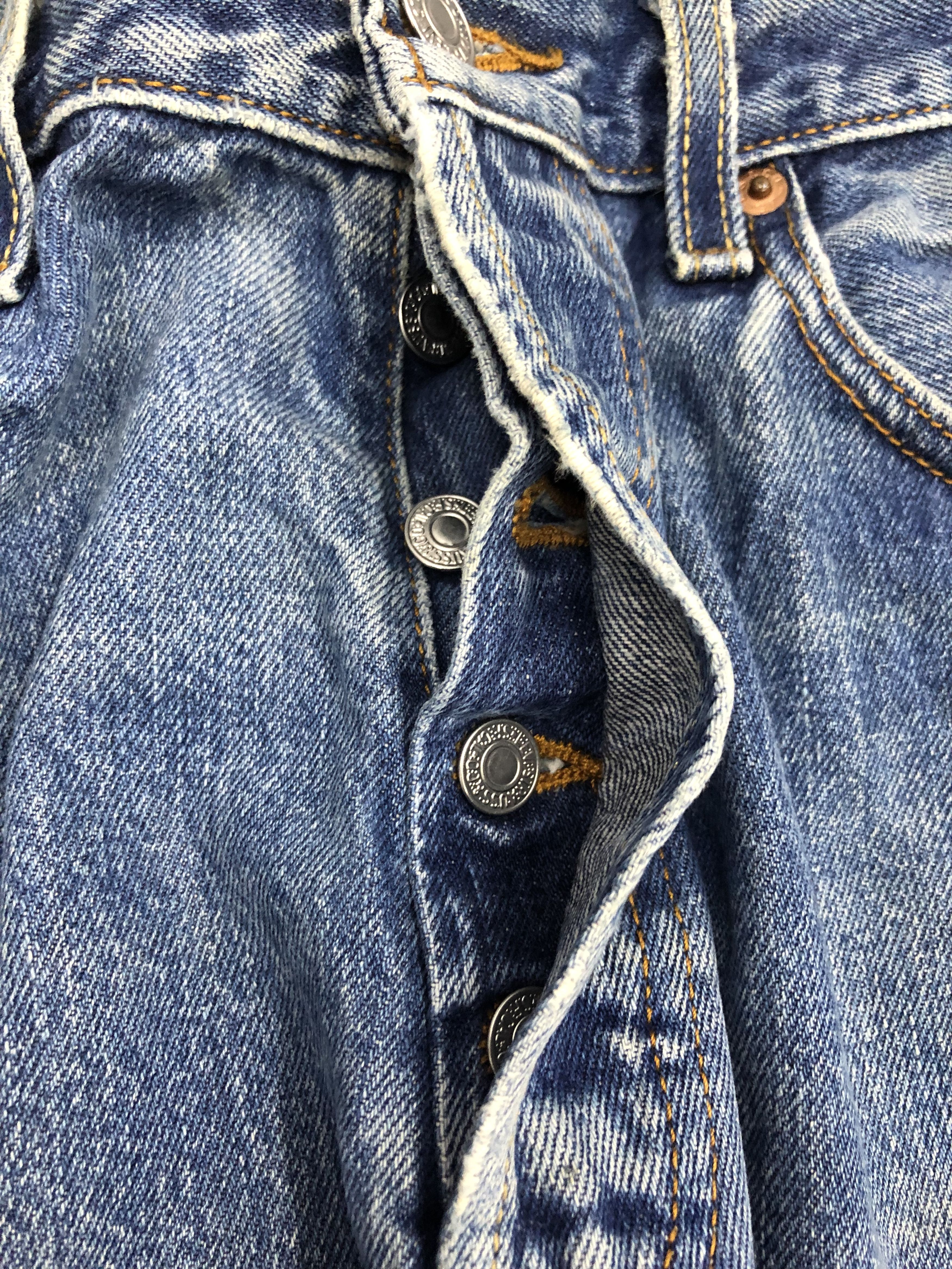 Levi's Vintage 90s Levis 501 Light Wash Jeans DP0980 Size US 33 - 11 Thumbnail