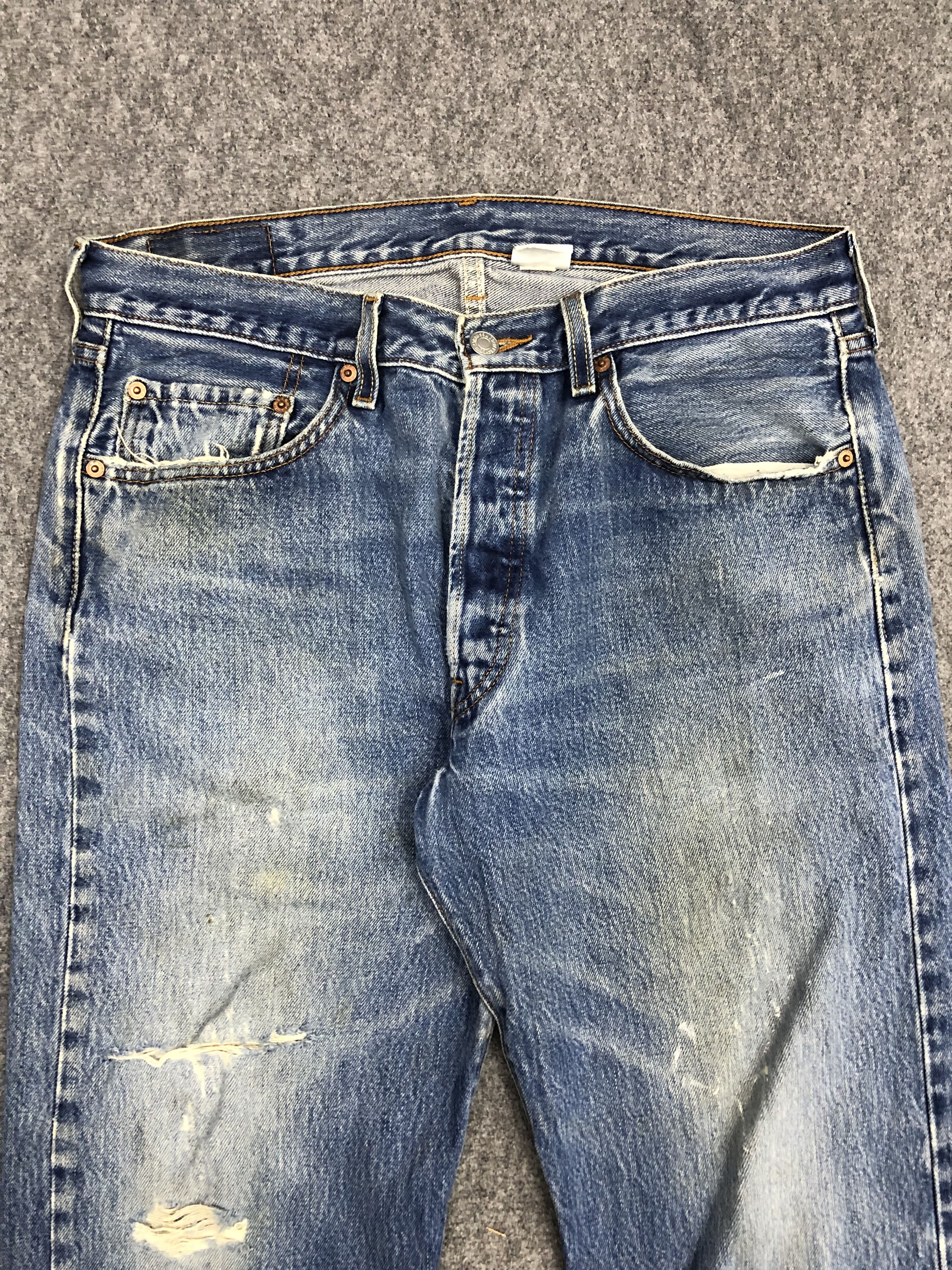 Levi's Vintage 90s Levis 501 Light Wash Jeans DP0980 Size US 33 - 2 Thumbnail