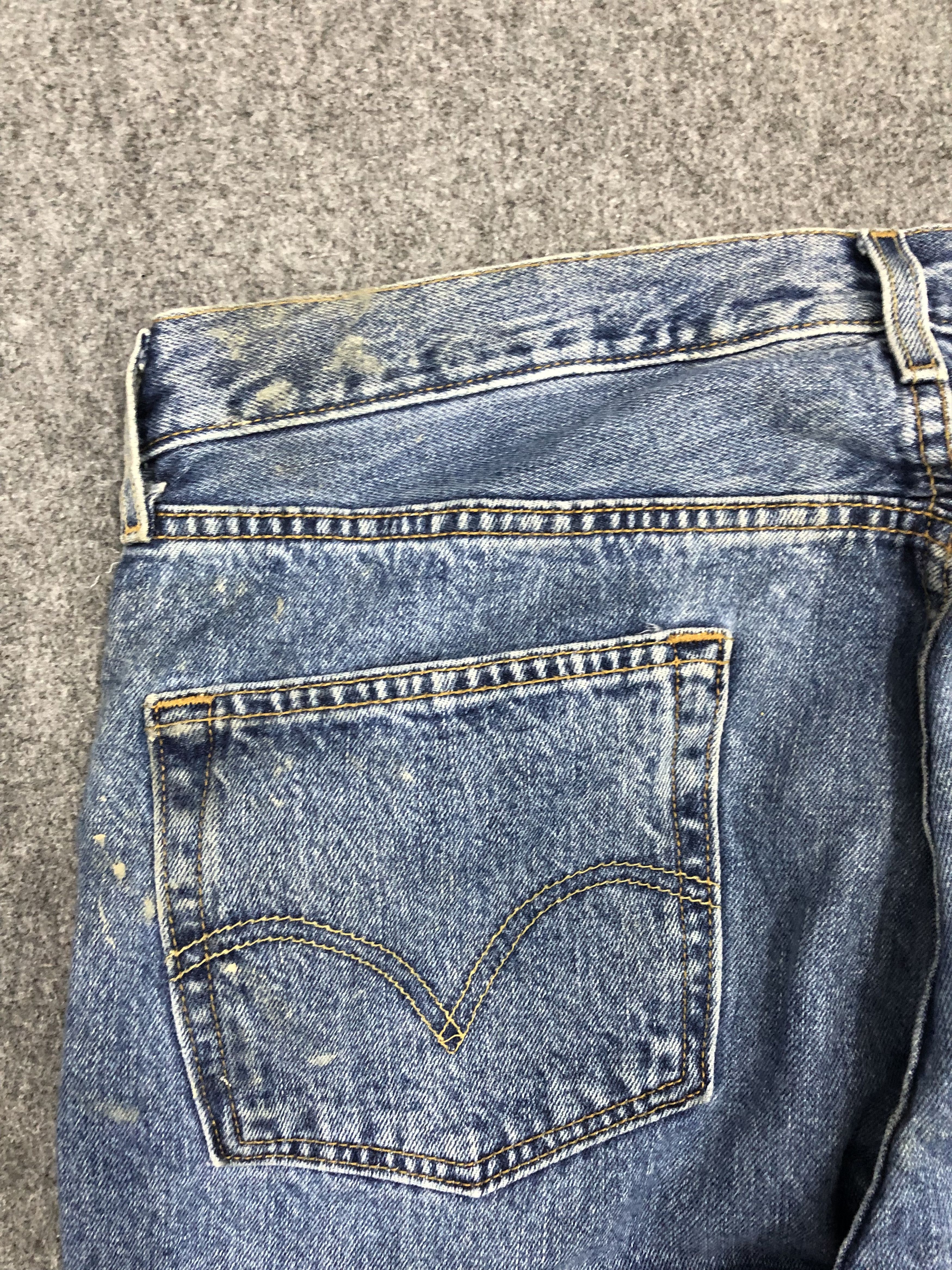 Levi's Vintage 90s Levis 501 Light Wash Dirty Jeans DP0976 Size US 36 / EU 52 - 13 Thumbnail