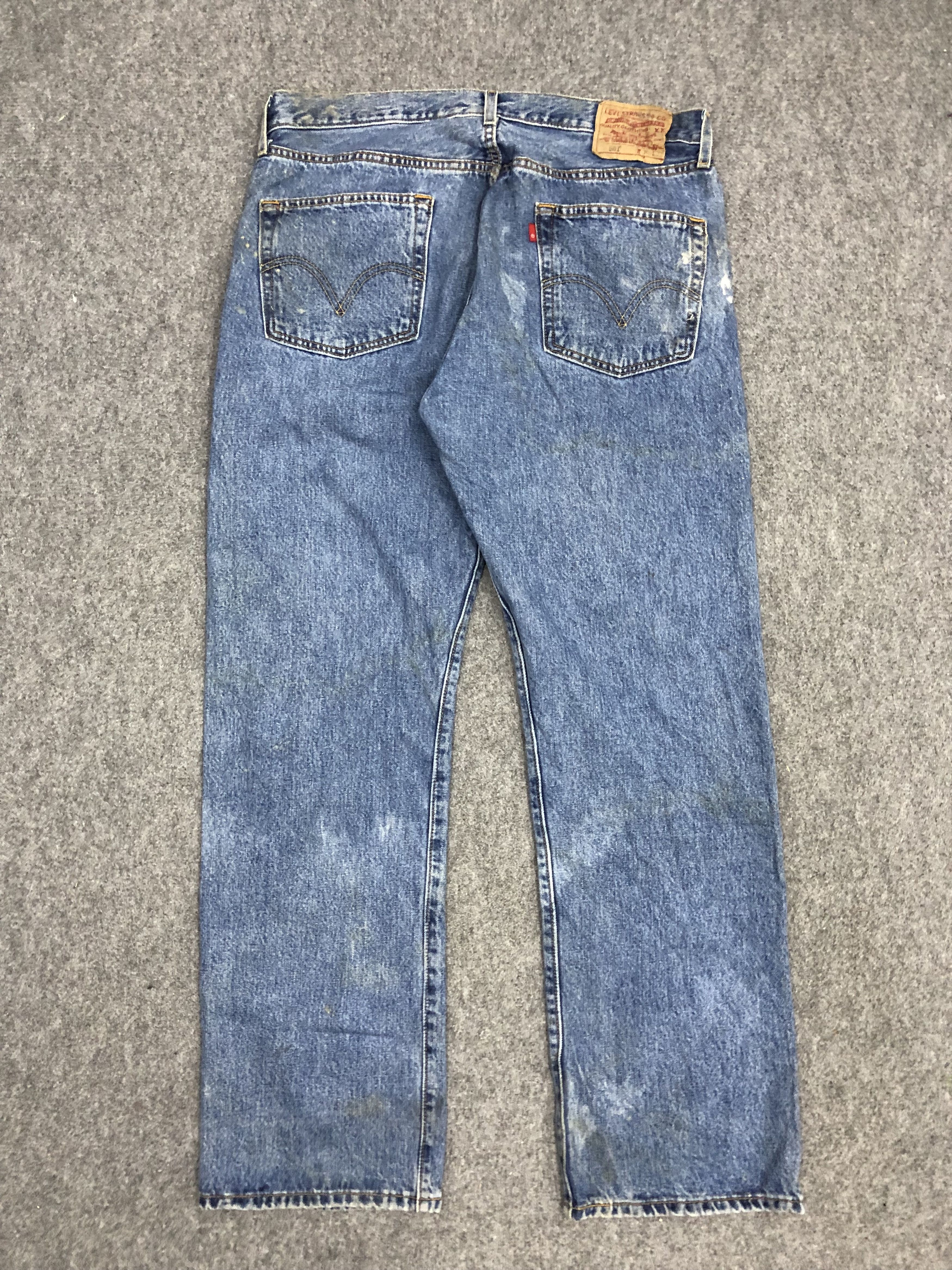 Levi's Vintage 90s Levis 501 Light Wash Dirty Jeans DP0976 Size US 36 / EU 52 - 3 Thumbnail