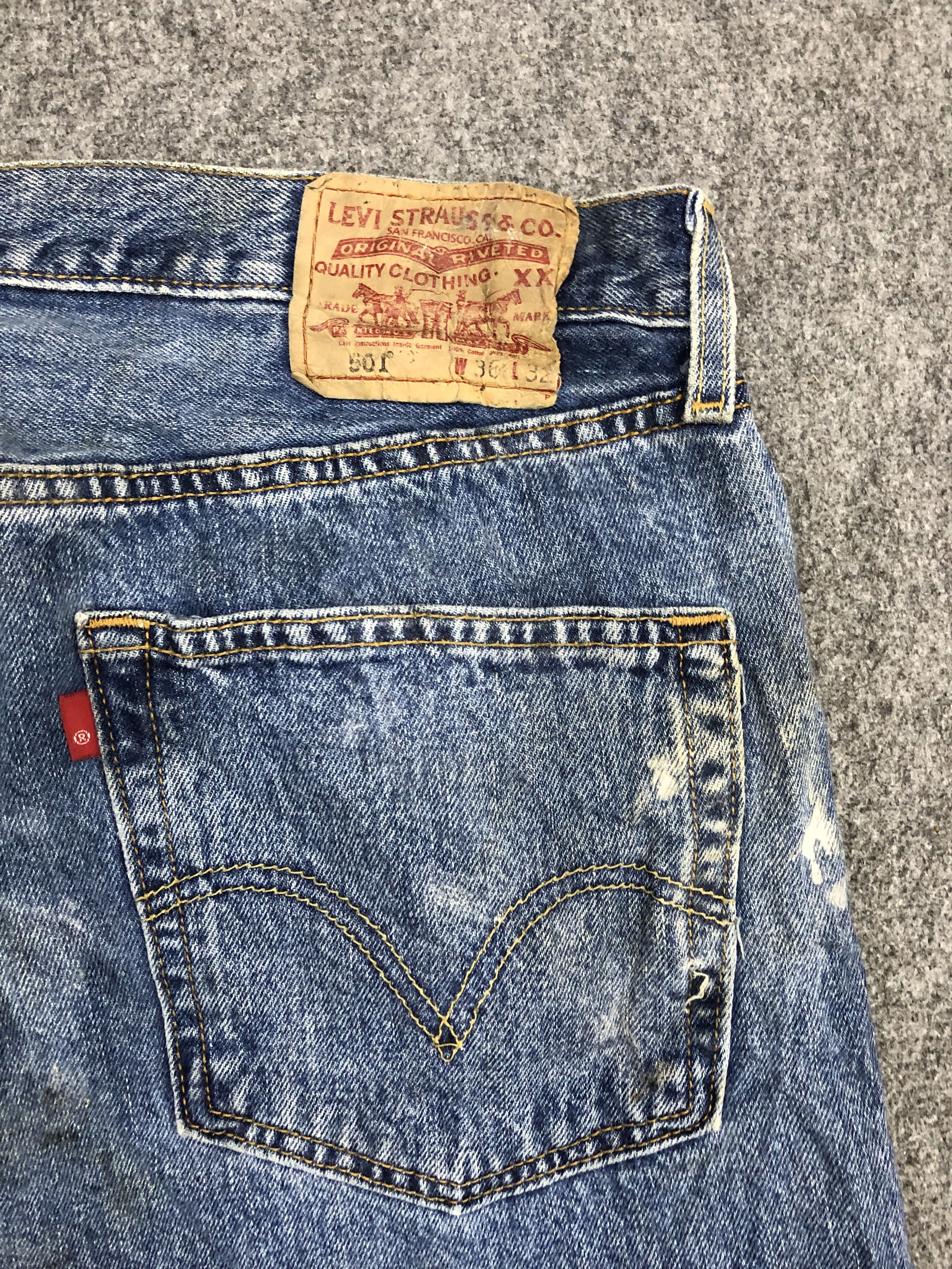 Levi's Vintage 90s Levis 501 Light Wash Dirty Jeans DP0976 Size US 36 / EU 52 - 12 Thumbnail