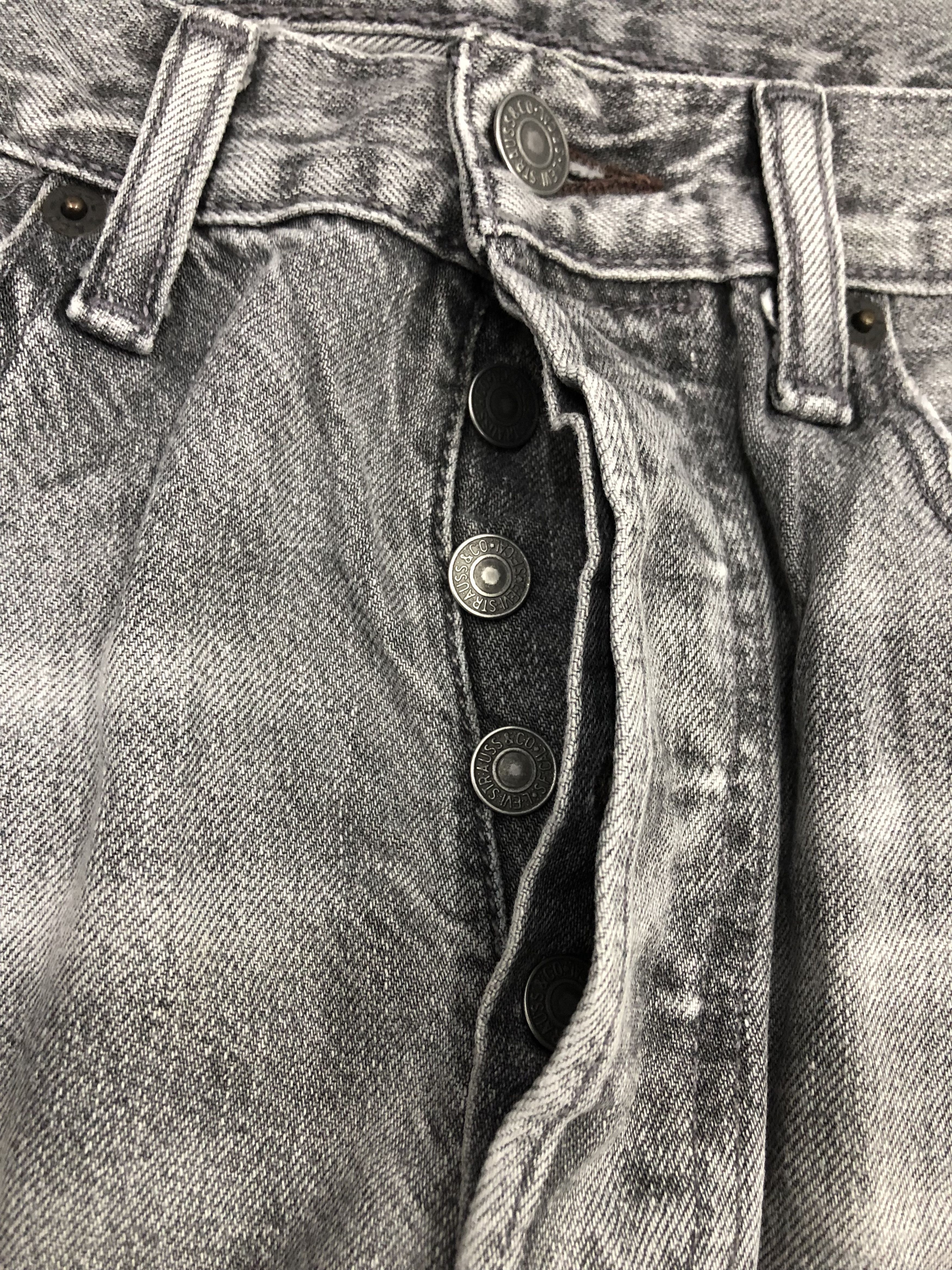 Levi's Vintage Levis 501 Light Wash Jeans DP0975 Size US 30 / EU 46 - 11 Thumbnail