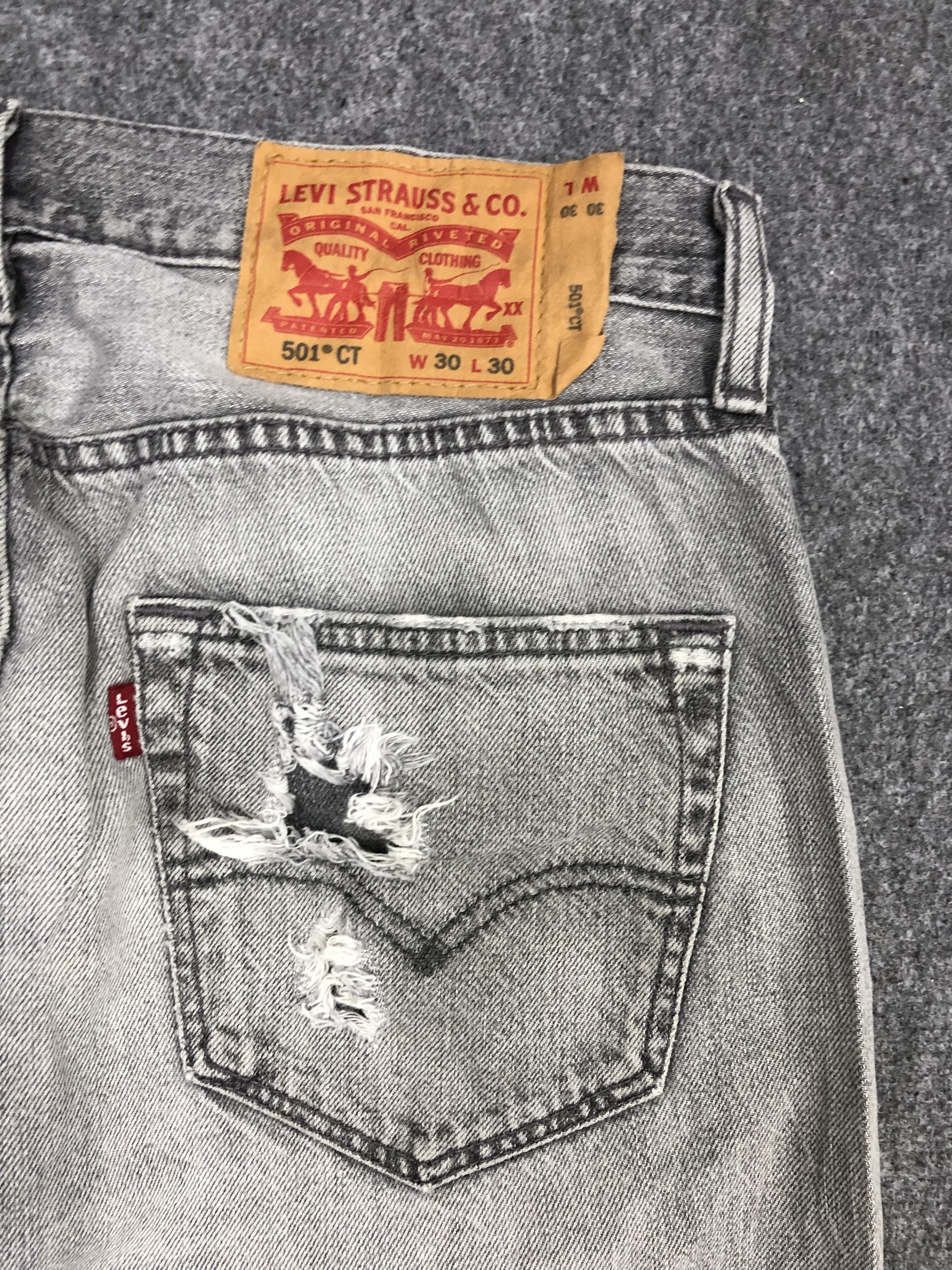 Levi's Vintage Levis 501 Light Wash Jeans DP0975 Size US 30 / EU 46 - 12 Thumbnail