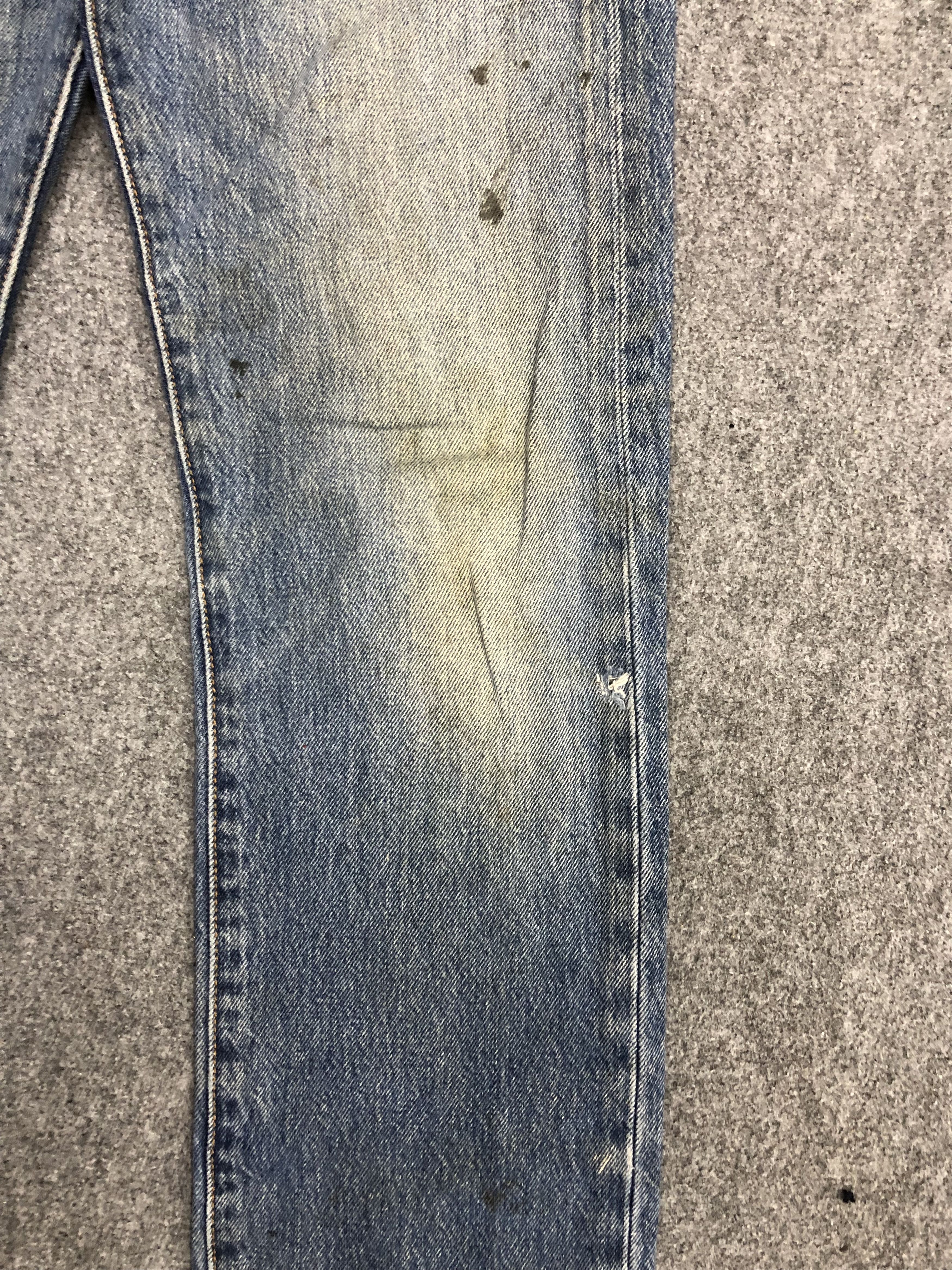 Levi's Vintage Levis 501 Light Wash Jeans DP0974 Size US 31 - 12 Thumbnail