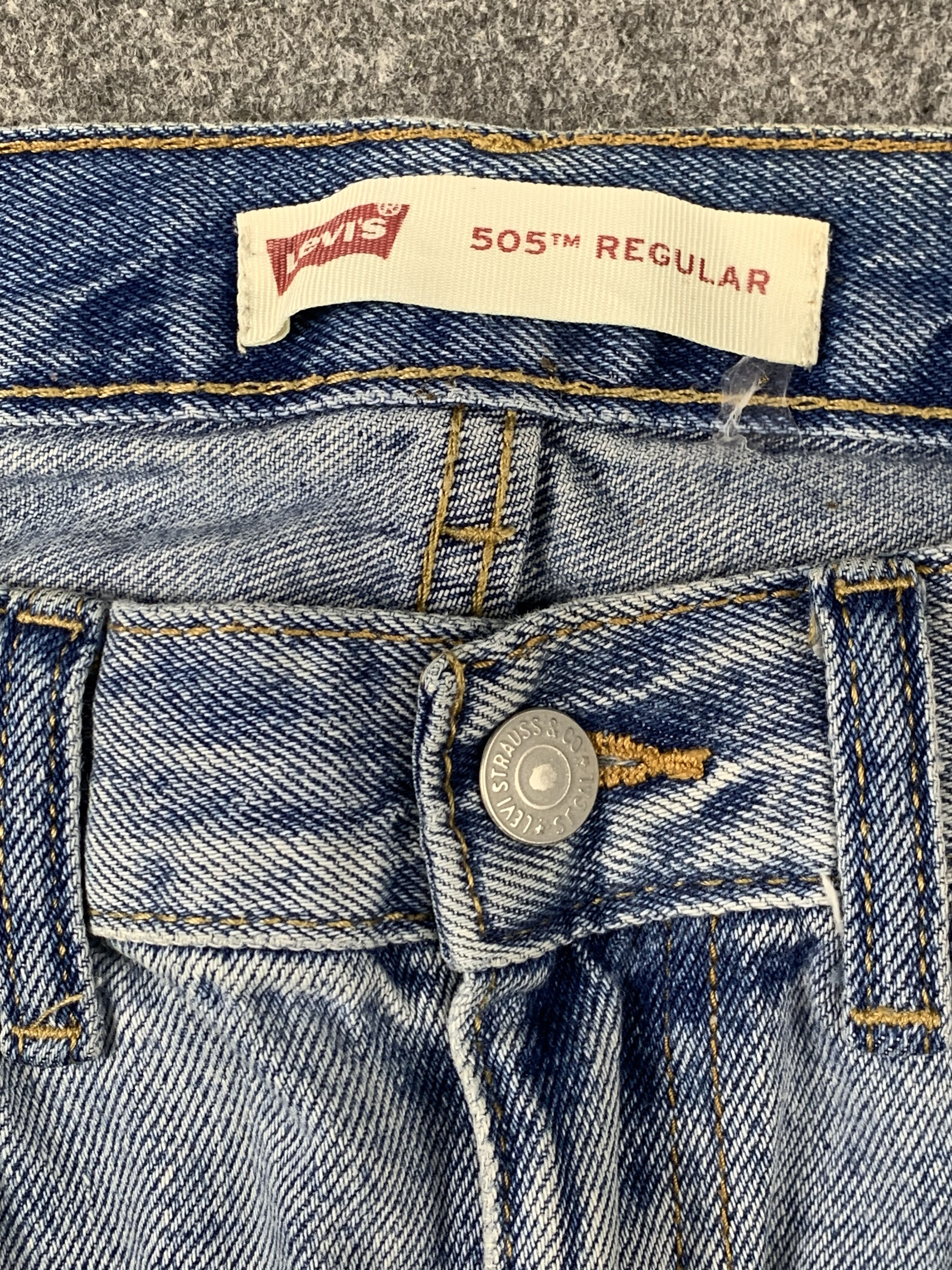 Levi's Vintage Levis 505 Light Wash Jeans DP2074 Size US 31 - 5 Thumbnail