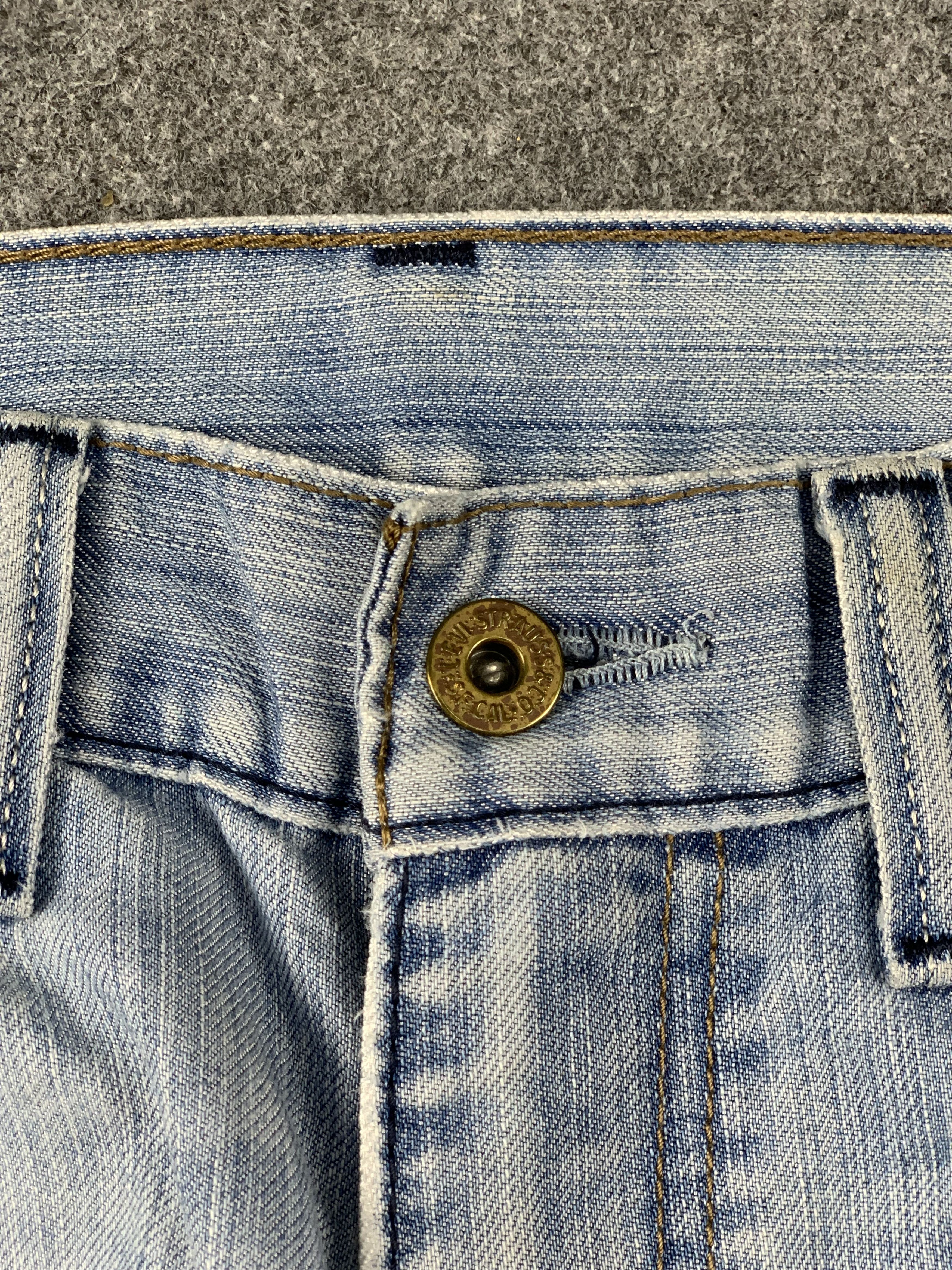 Levi's Vintage Levis 511 Light Wash Jeans DP2075 Size US 32 / EU 48 - 15 Thumbnail