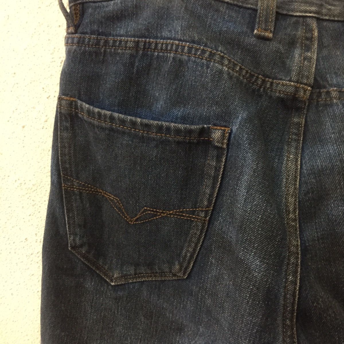 Guess Distressed Short Pants