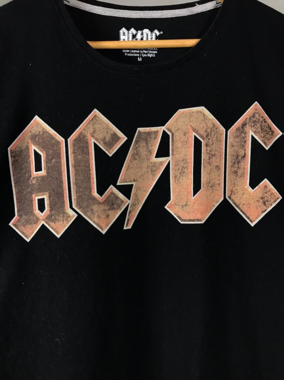 Band Tees AC/DC vintage rock band tee Size US M / EU 48-50 / 2 - 3 Thumbnail