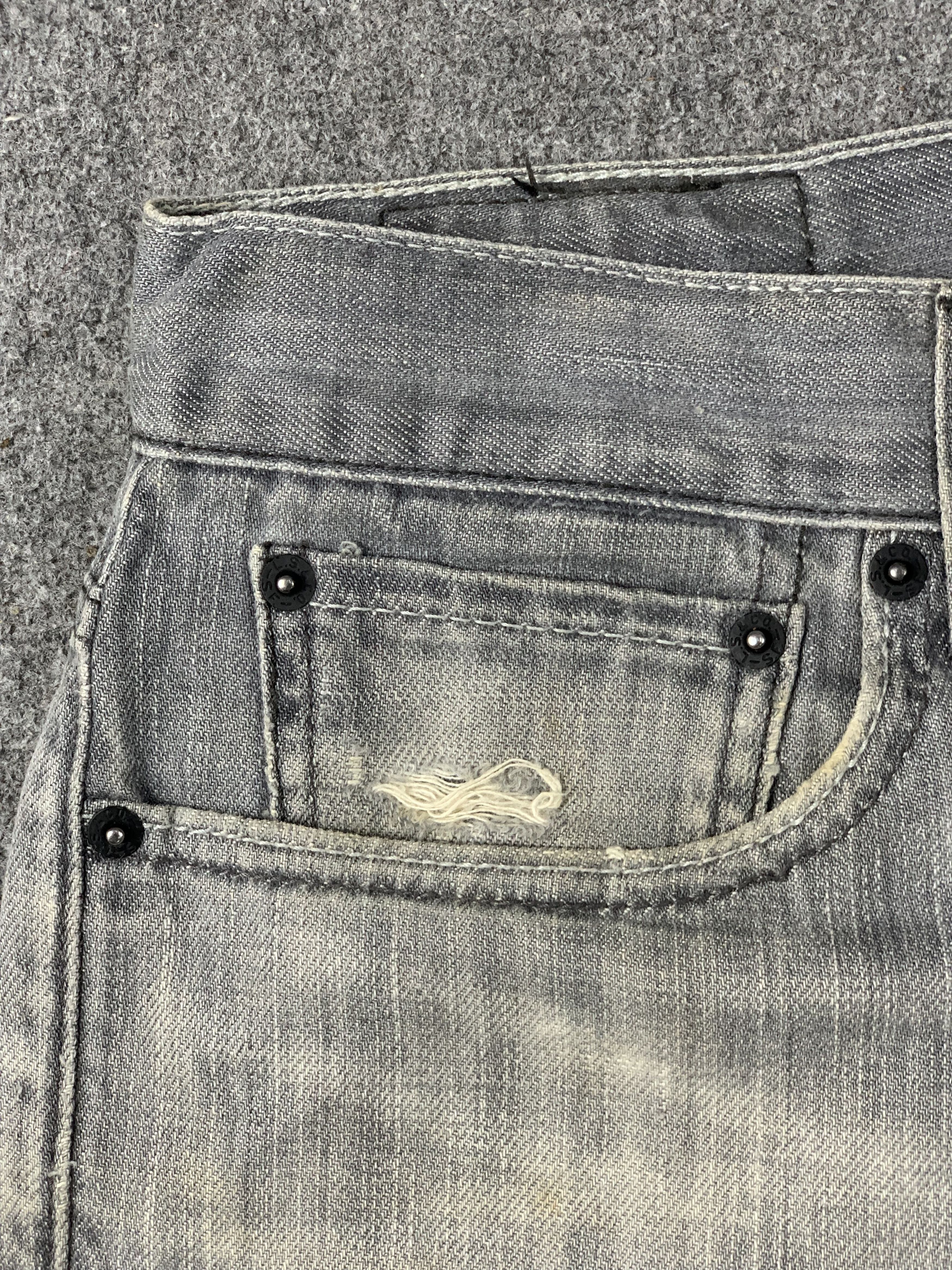 Levi's Vintage Levis 511 Faded Black Jeans DP2078 Size US 33 - 12 Thumbnail