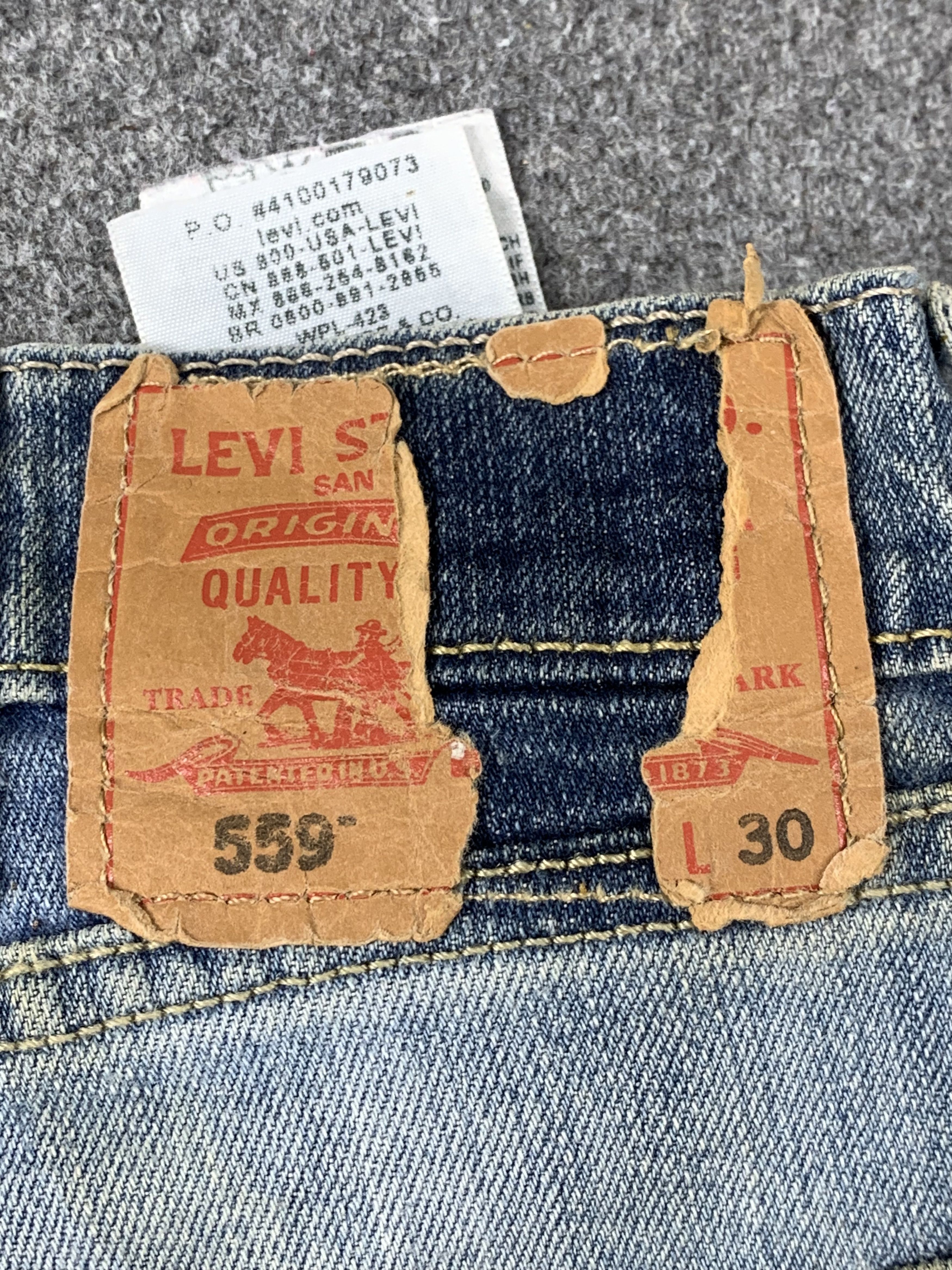 Levi's Vintage Levis 559 Faded Blue Jeans DP2080 Size US 36 / EU 52 - 3 Thumbnail
