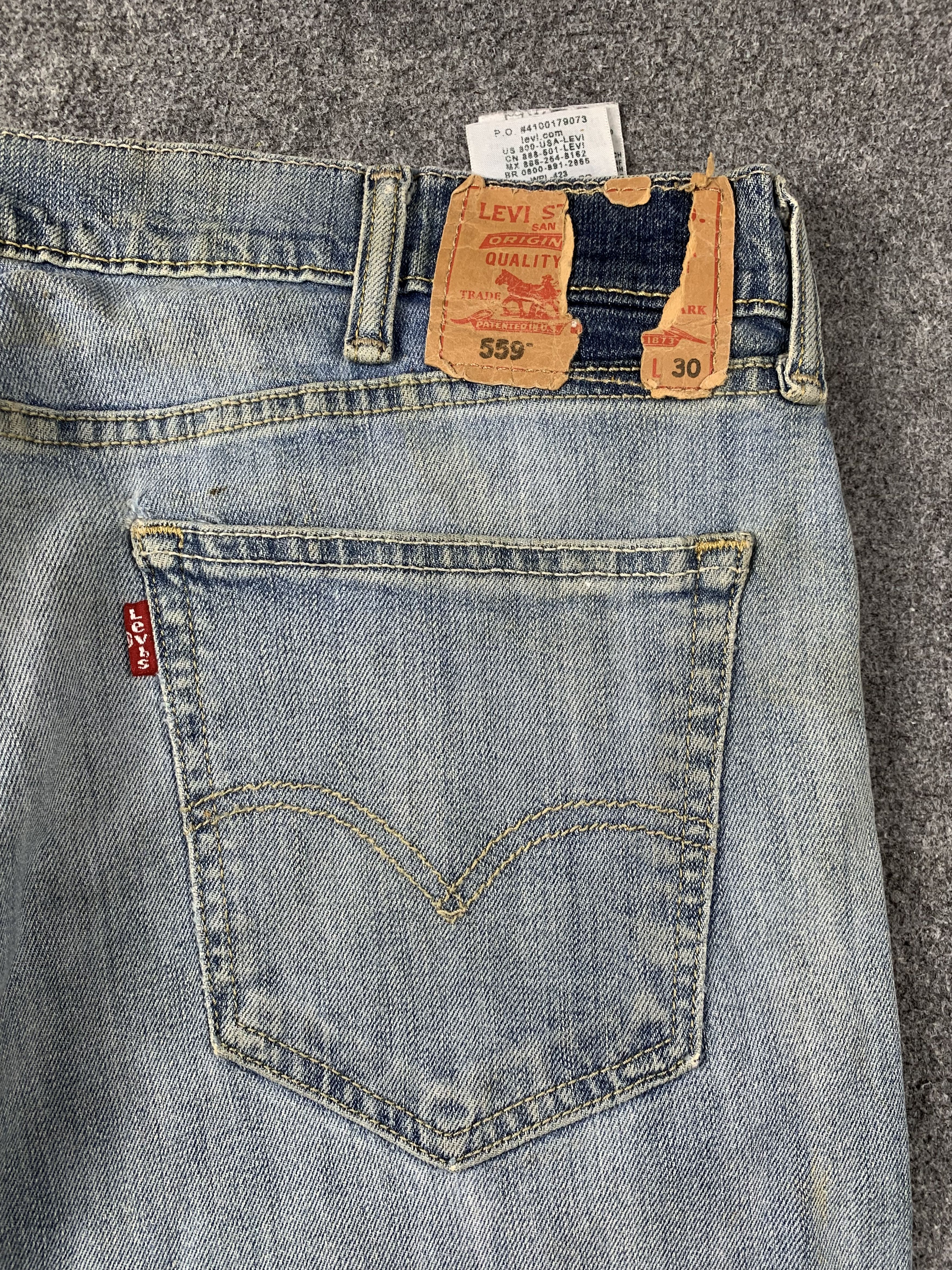 Levi's Vintage Levis 559 Faded Blue Jeans DP2080 Size US 36 / EU 52 - 19 Thumbnail