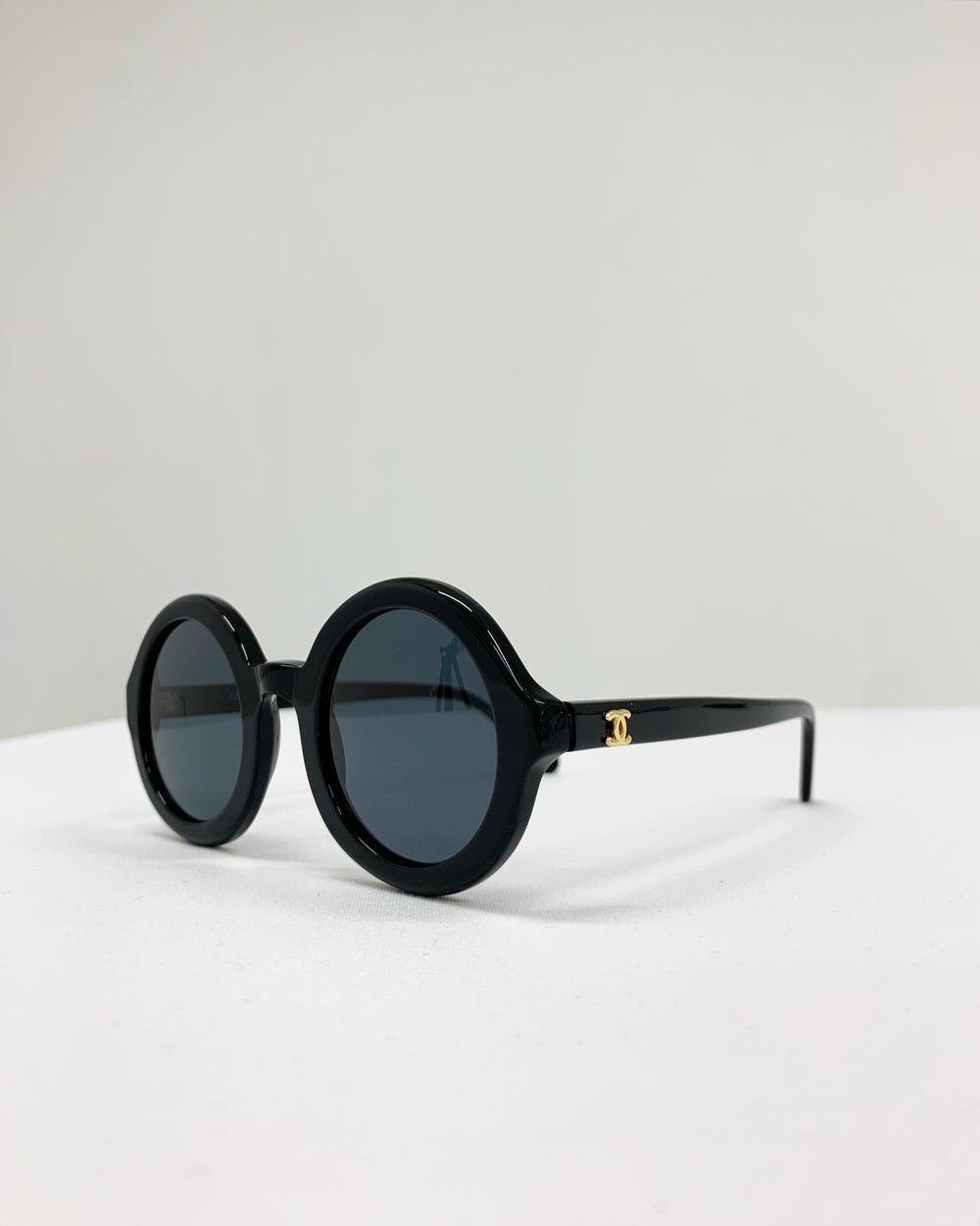 Chanel × Vintage CHANEL Round with Gold CC Sunglasses | Grailed