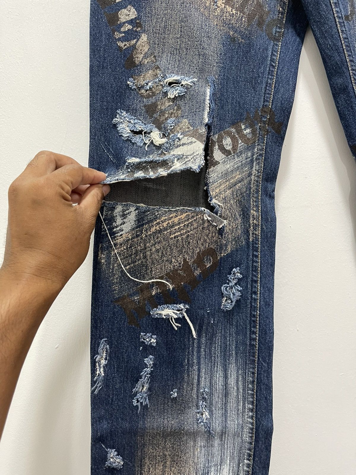 Japanese Brand × Vintage DISTRESSED COSTY RIPPED JIMM HENDRIX PRINTED ART DENIM JEANS Size US 28 / EU 44 - 7 Thumbnail