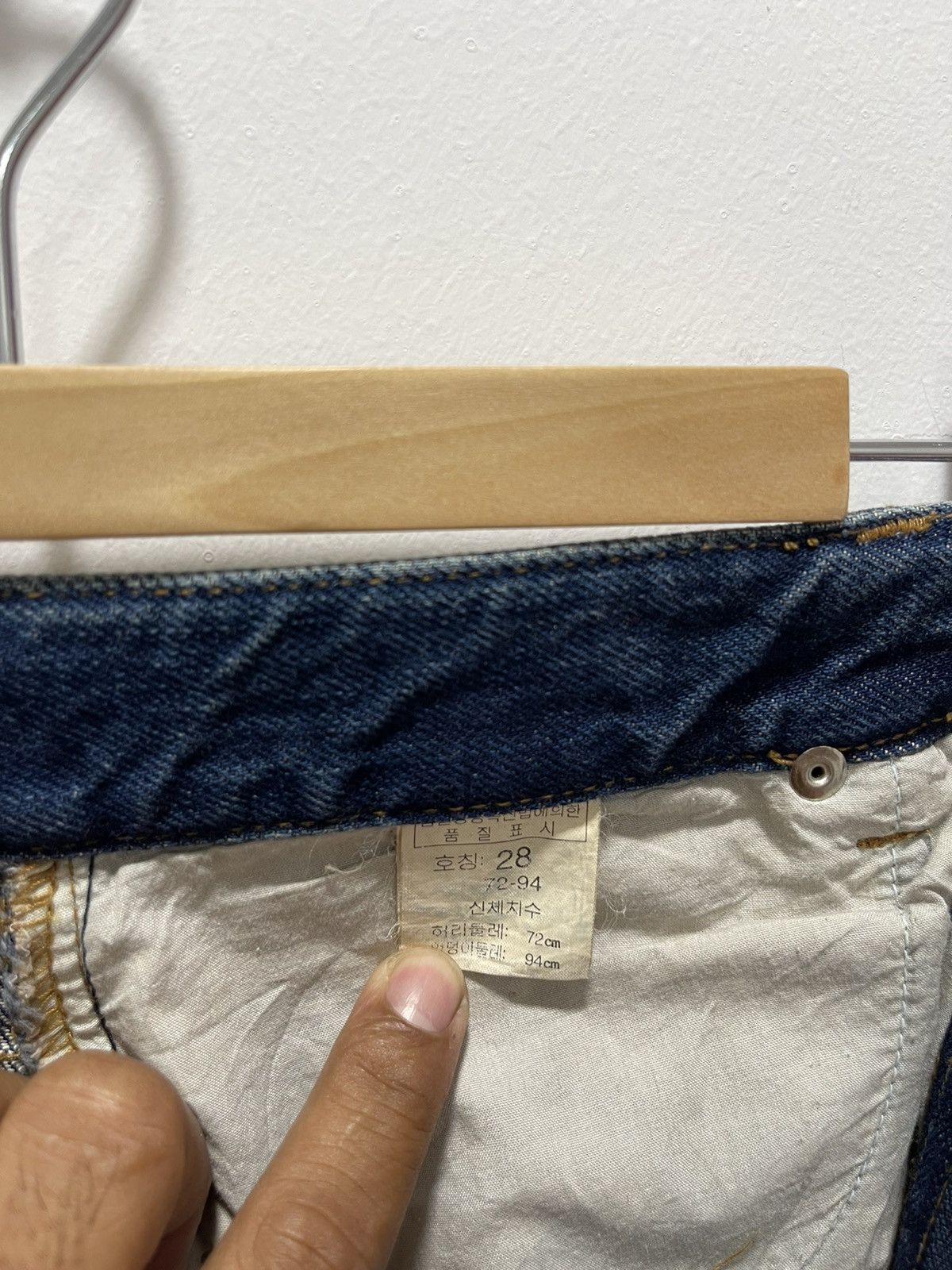 Japanese Brand × Vintage DISTRESSED COSTY RIPPED JIMM HENDRIX PRINTED ART DENIM JEANS Size US 28 / EU 44 - 16 Thumbnail