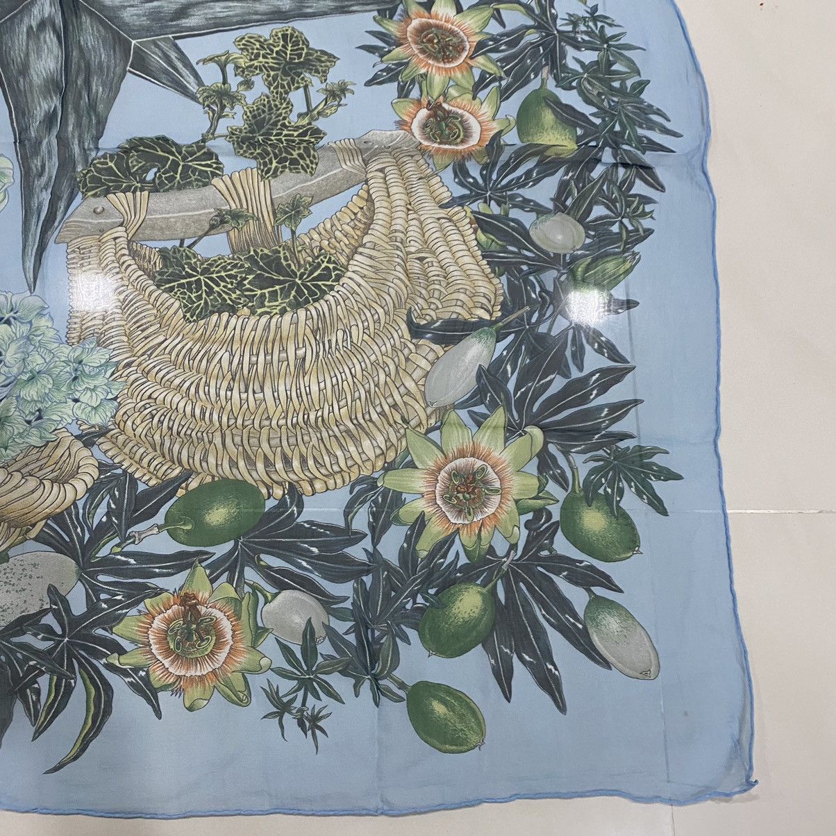 Vintage vintage 1996 hermes passiflores silk scarf Size ONE SIZE - 6 Thumbnail