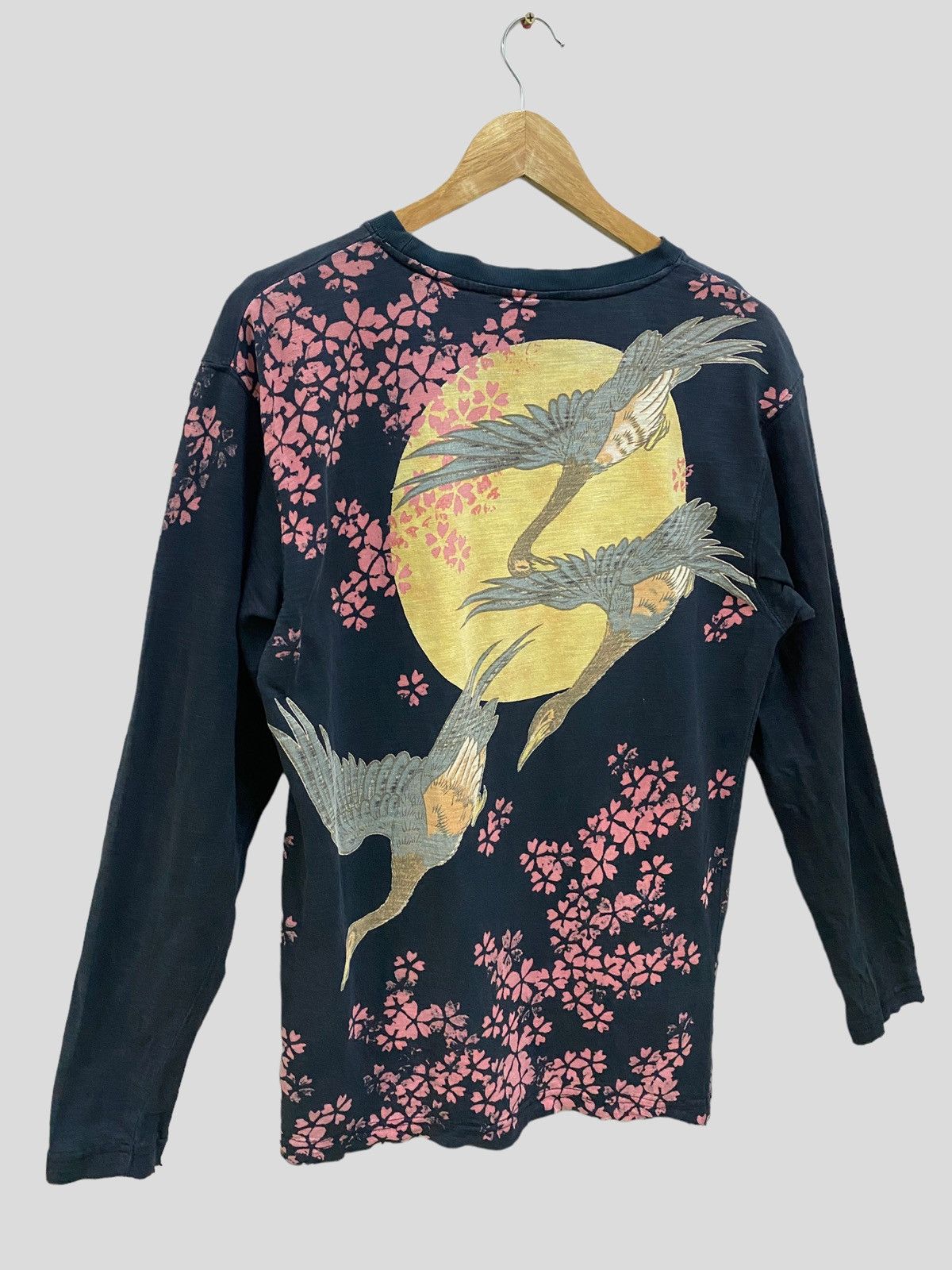 Japanese Brand Vintage Japanese Traditional 🦅 Design Distressed Tshirt Size US S / EU 44-46 / 1 - 8 Thumbnail