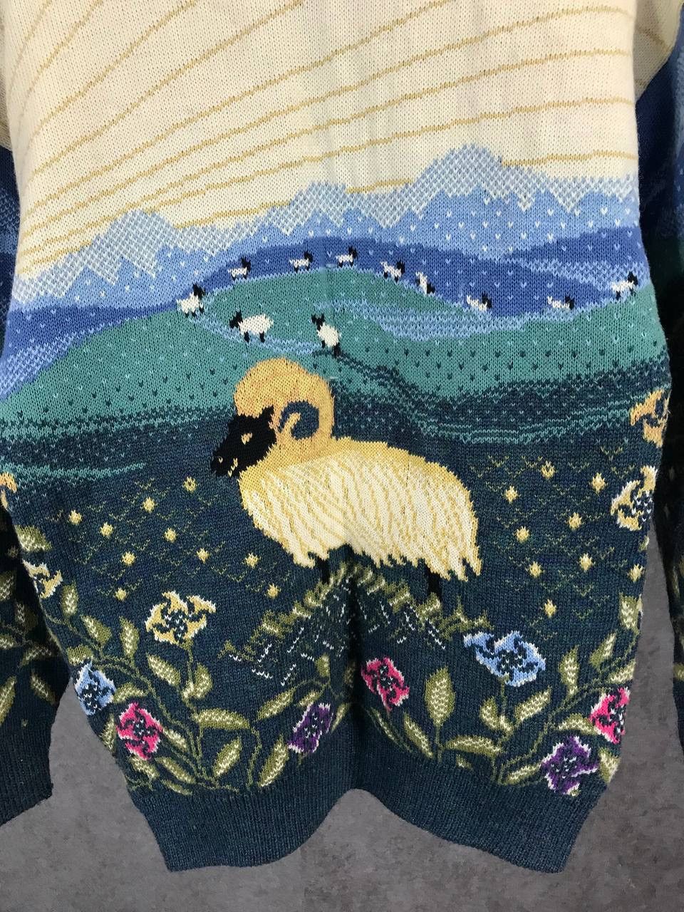 Vintage Crazy vintage overprinted sweater Size US S / EU 44-46 / 1 - 5 Thumbnail