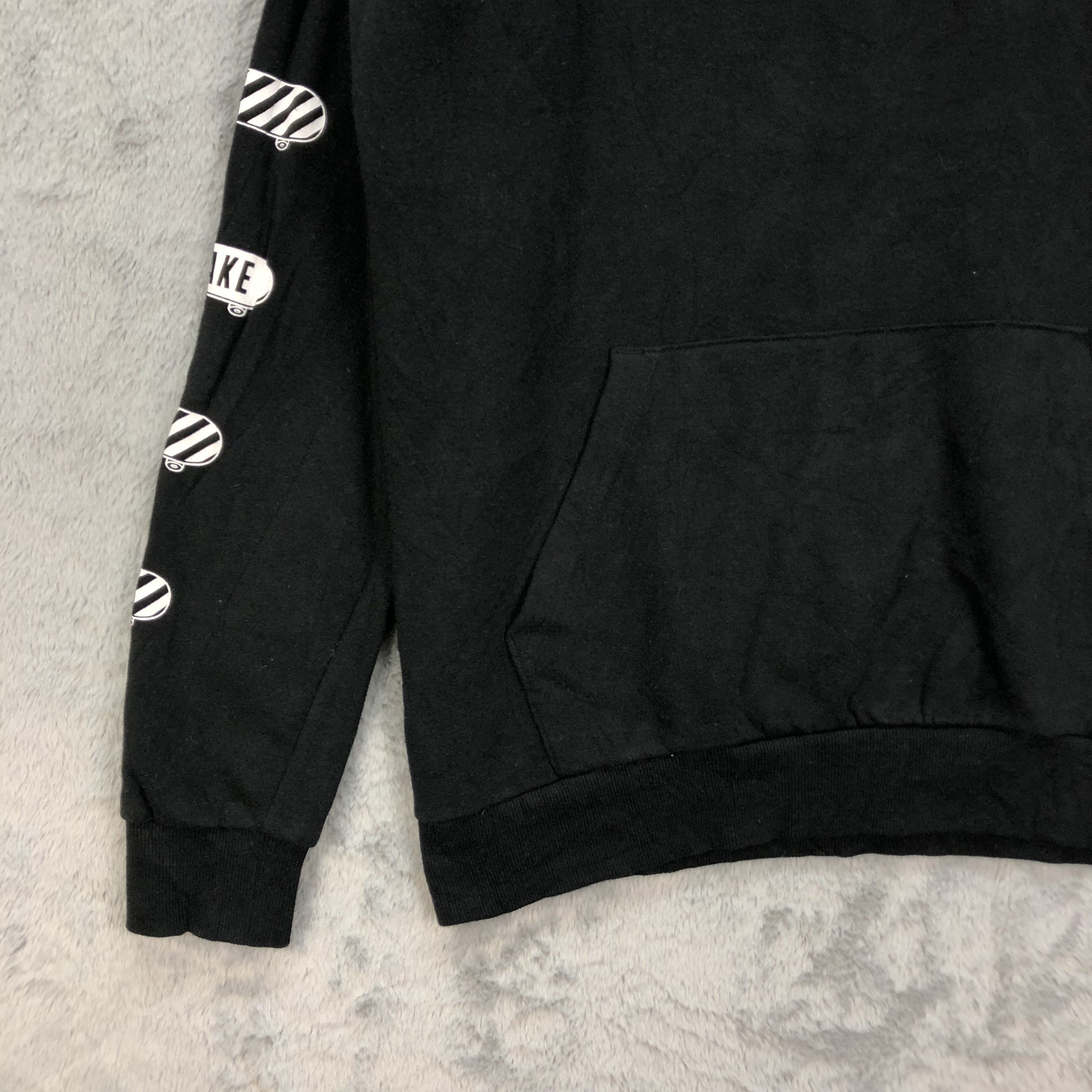 Japanese Brand AWAKE Skate Board Pullover Hoodies #4937-30 Size US M / EU 48-50 / 2 - 5 Thumbnail